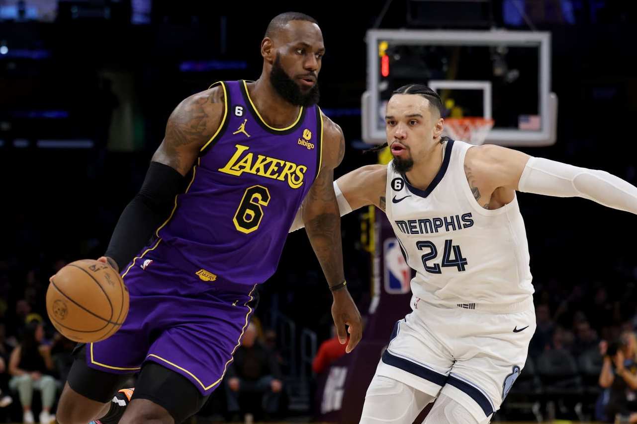 LOS ANGELES, CALIFORNIA - JANUARY 20: LeBron James #6 of the Los Angeles Lakers drives to the basket on Dillon Brooks #24 of the Memphis Grizzlies during the first half at Crypto.com Arena on January 20, 2023 in Los Angeles, California. (Photo by Harry How/Getty Images) NOTE TO USER: User expressly acknowledges and agrees that, by downloading and/or using this photograph, user is consenting to the terms and conditions of the Getty Images License Agreement. LOS ANGELES, CALIFORNIA - JANUARY 20: LeBron James #6 of the Los Angeles Lakers drives to the basket on Dillon Brooks #24 of the Memphis Grizzlies during the first half at Crypto.com Arena on January 20, 2023 in Los Angeles, California. (Photo by Harry How/Getty Images) NOTE TO USER: User expressly acknowledges and agrees that, by downloading and/or using this photograph, user is consenting to the terms and conditions of the Getty Images License Agreement.