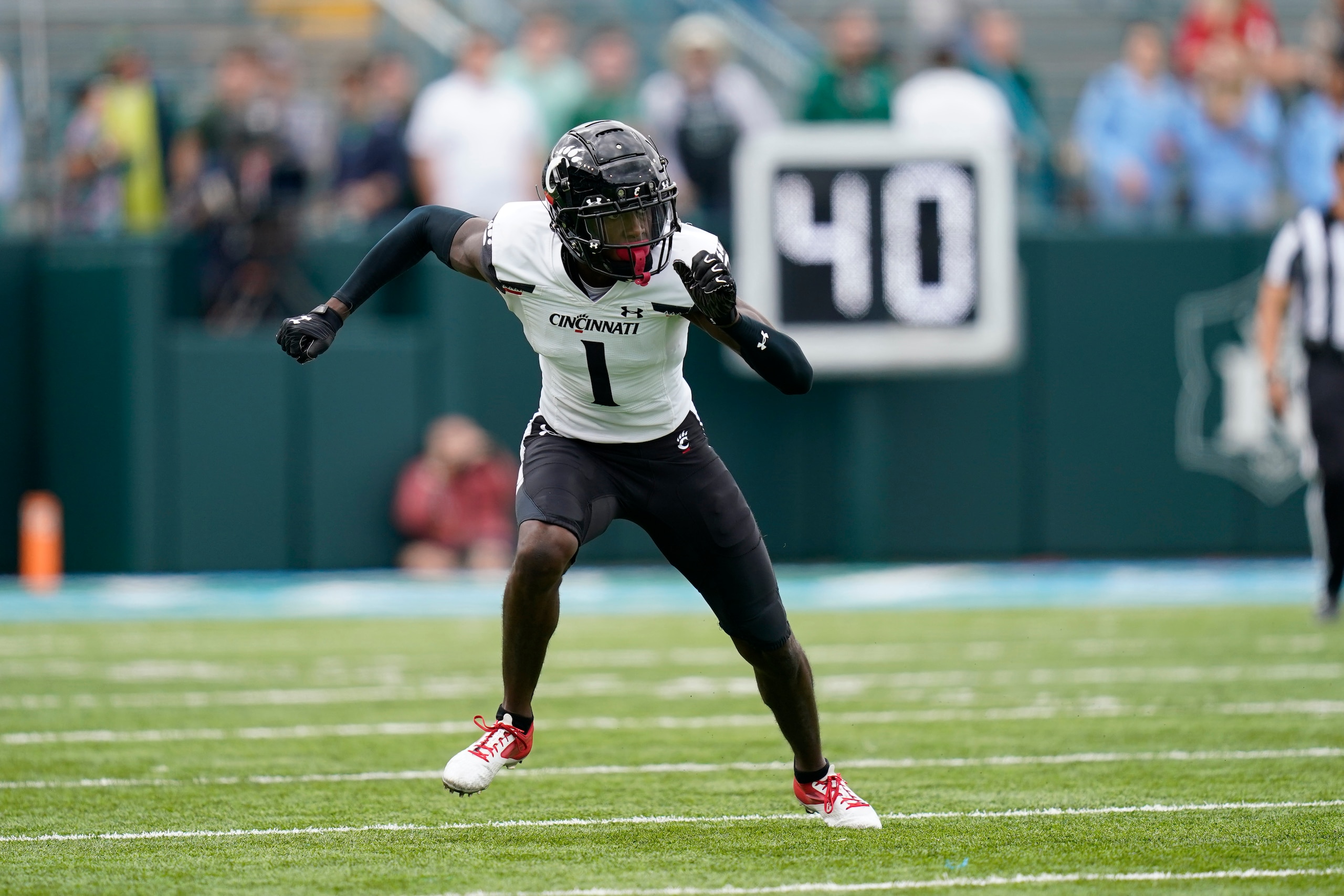 Cincinnati cornerback Ahmad Gardner (1) covers during the first half of an NCAA college football game against Tulane in New Orleans, Saturday, Oct. 30, 2021. (AP Photo/Gerald Herbert)