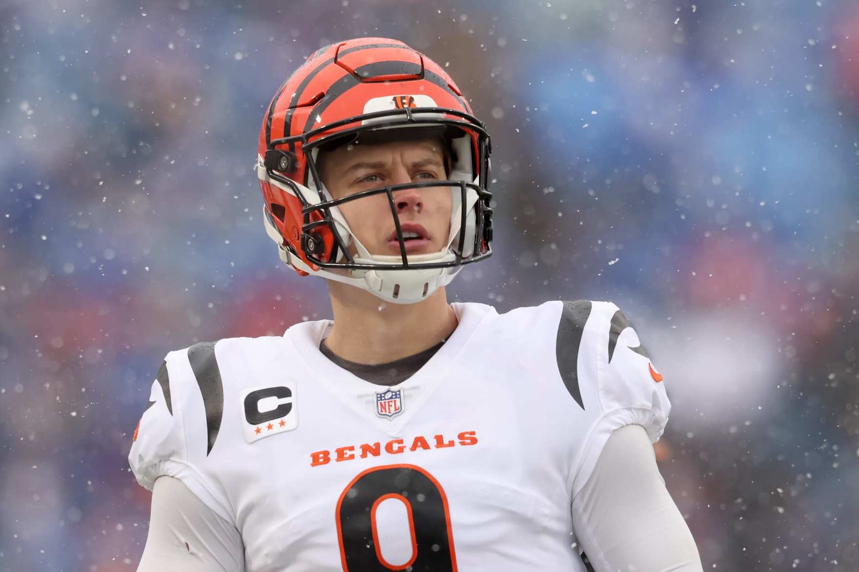 Bengals' Joe Burrow agrees to record $275M extension, sources say