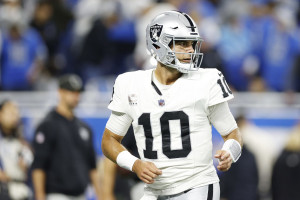 Jimmy Garoppolo Rumors: Rams Sign QB to 1-Year Contract After Raiders Release