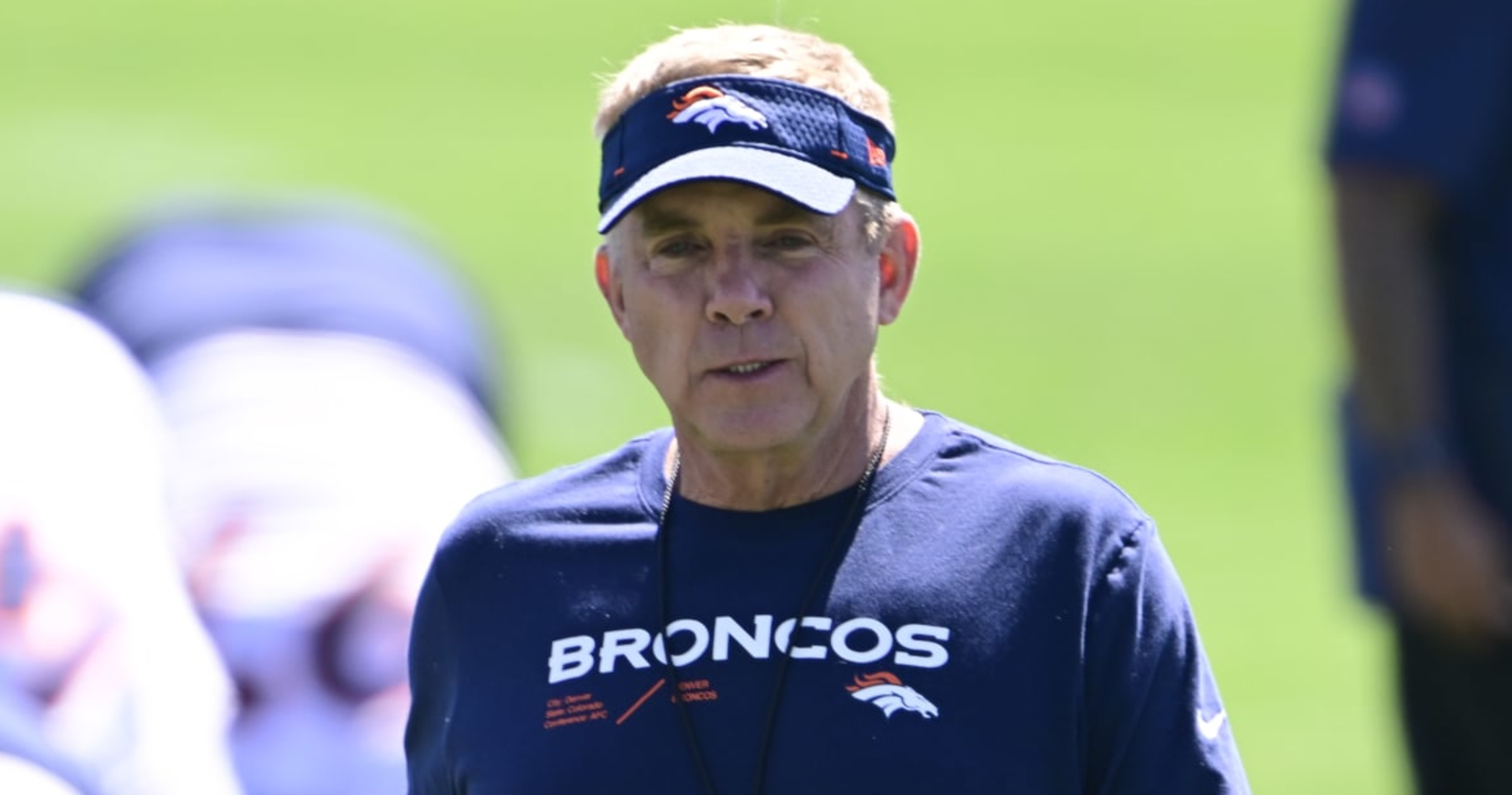 Denver Broncos on X: It's all about buying in, getting on the same page  and playing as one unit. 