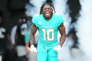 Dolphins' Tyreek Hill Sought New Contract After Seeing Christian