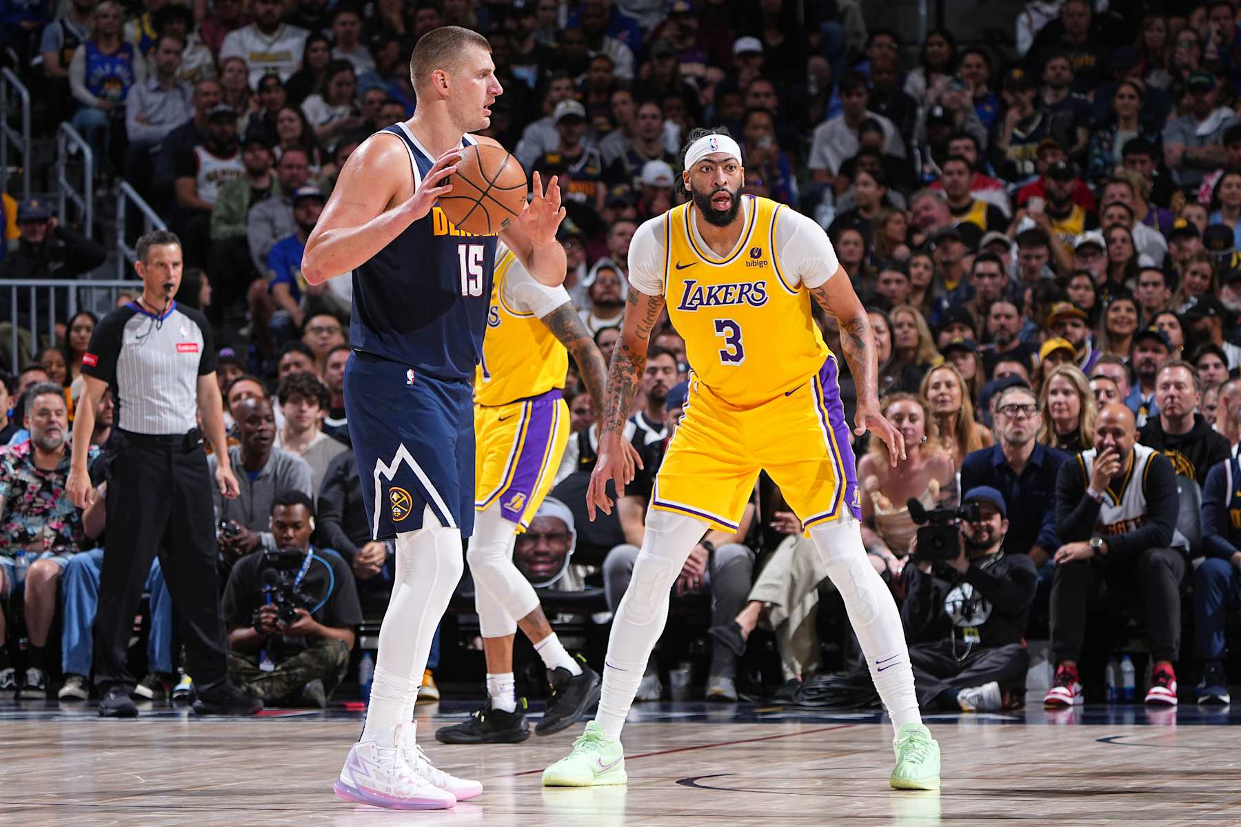 DENVER, CO - APRIL 29:  Nikola Jokic #15 of the Denver Nuggets handles the ball during the game against the Los Angeles Lakers during Round 1 Game 5 of the 2024 NBA Playoffs on April 29, 2024 at the Ball Arena in Denver, Colorado. NOTE TO USER: User expressly acknowledges and agrees that, by downloading and/or using this Photograph, user is consenting to the terms and conditions of the Getty Images License Agreement. Mandatory Copyright Notice: Copyright 2024 NBAE (Photo by Garrett Ellwood/NBAE via Getty Images)