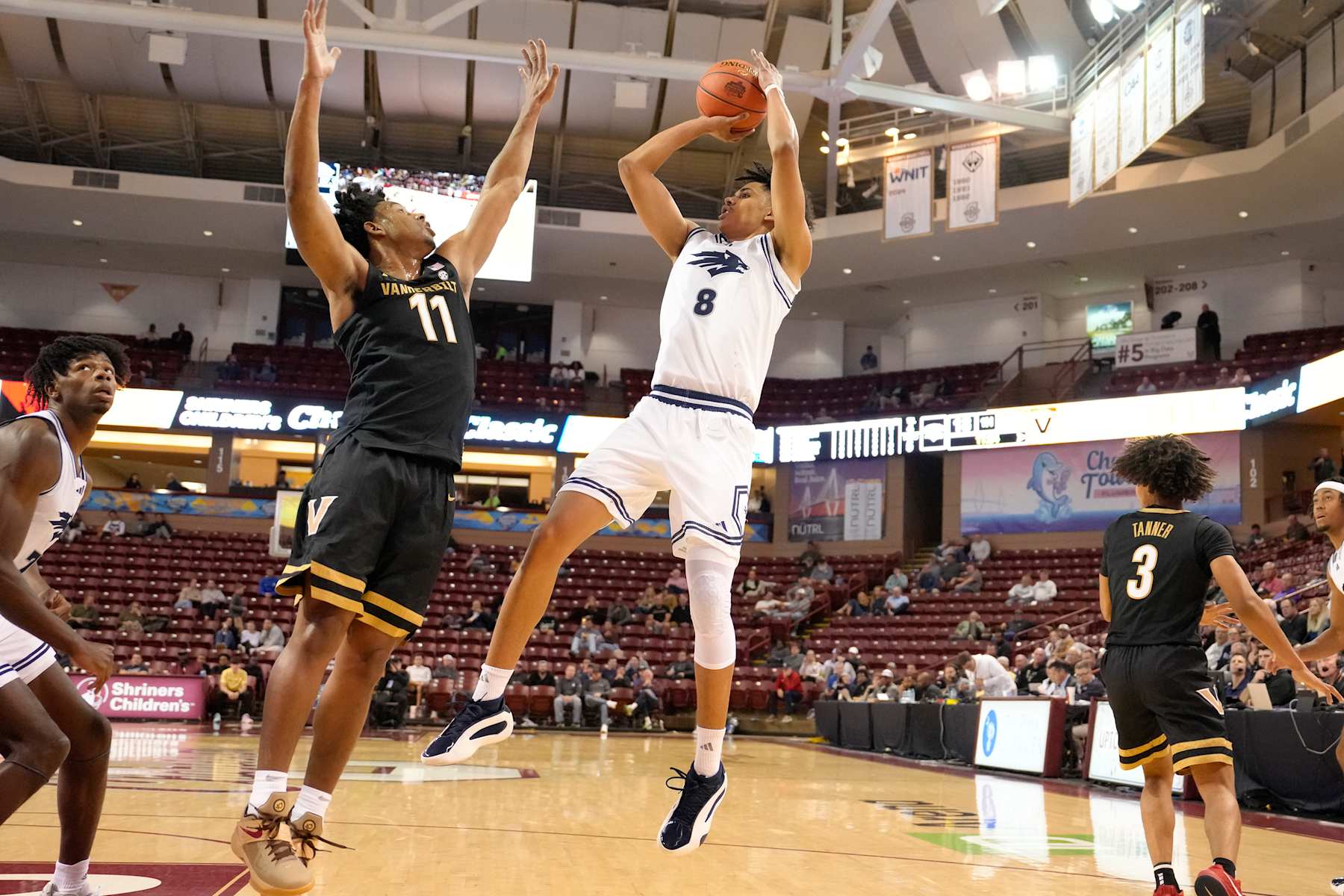 Nevada's Kobe Sanders