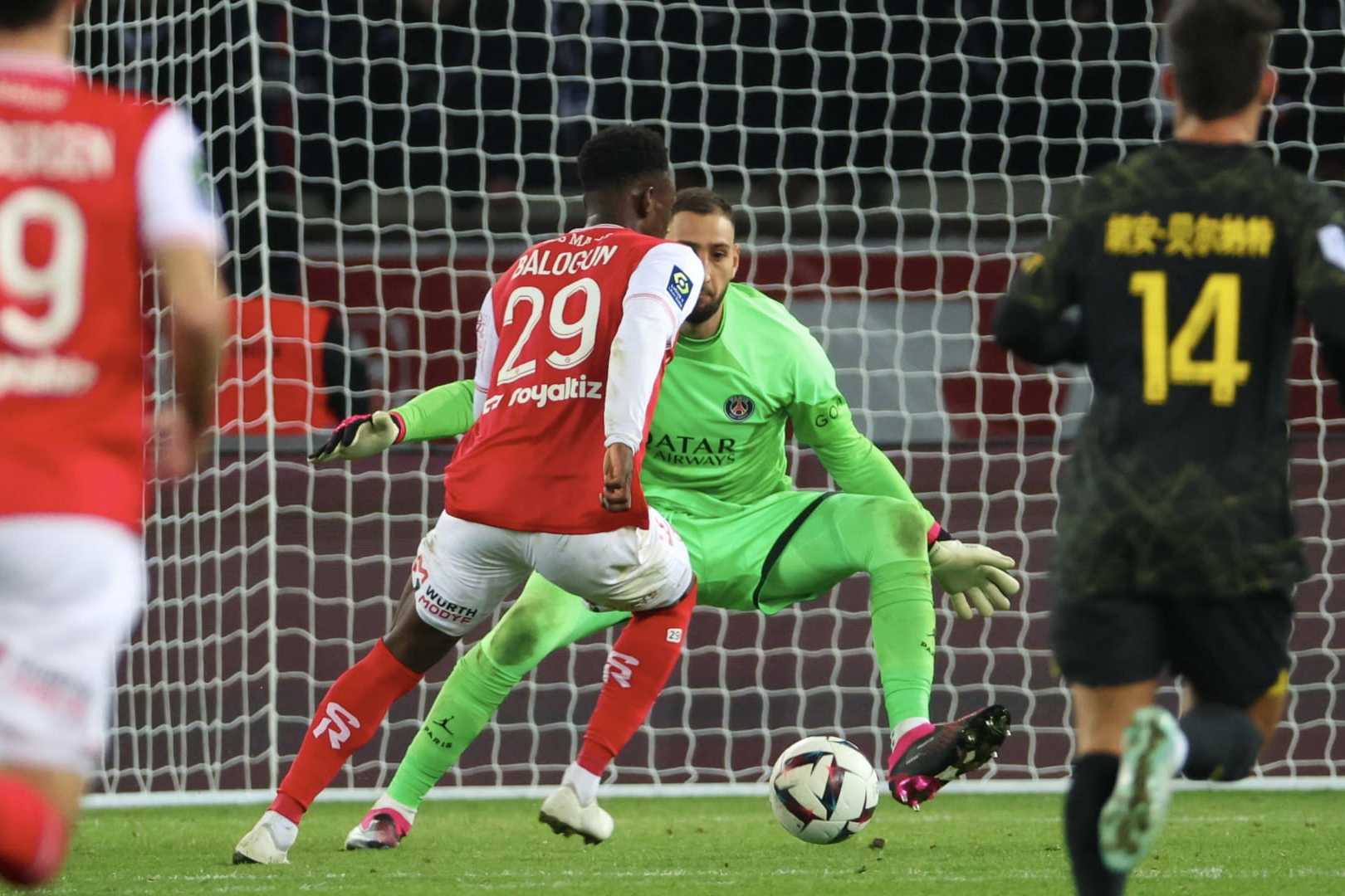 PARIS, FRANCE - JANUARY 29: Folarin Balogun #29 of Reims celebrate score a goal in over time during the Ligue 1 match between Paris Saint-Germain and Stade Reims at Parc des Princes on January 29, 2023 in Paris, France. (Photo by Xavier Laine/Getty Images)
