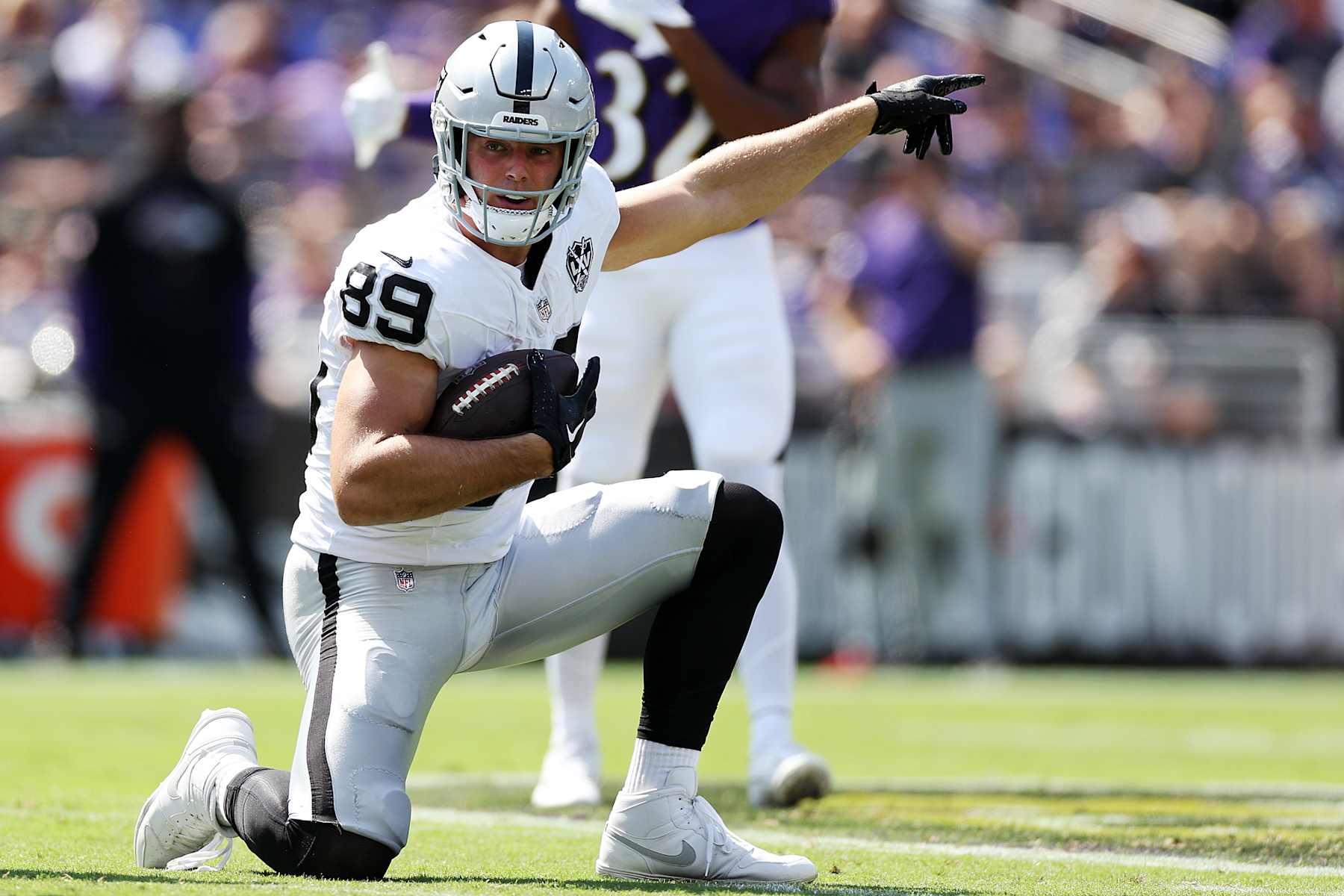 BALTIMORE, MARYLAND - SEPTEMBER 15: Brock Bowers #89 of the Las Vegas Raiders reacts during the first half against the Baltimore Ravens at M&T Bank Stadium on September 15, 2024 in Baltimore, Maryland. (Photo by Patrick Smith/Getty Images)