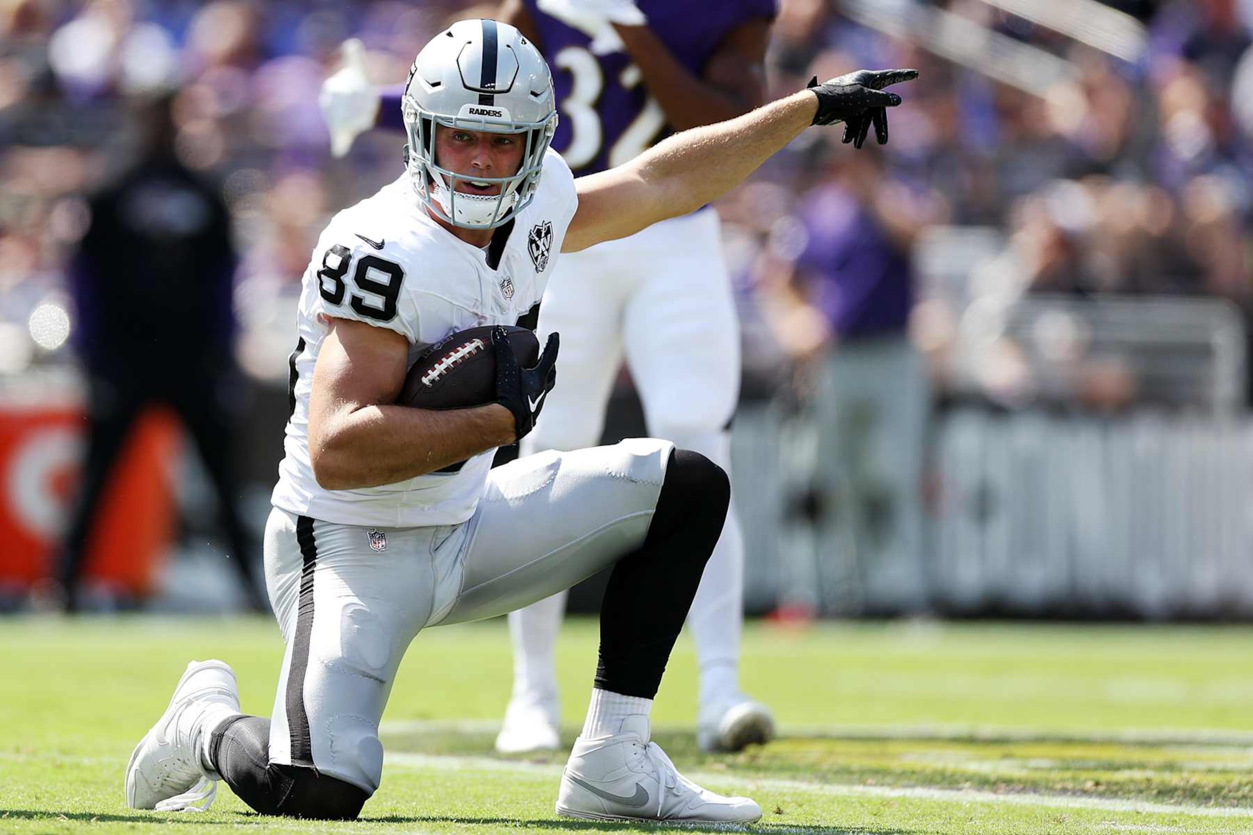 BALTIMORE, MARYLAND - SEPTEMBER 15: Brock Bowers #89 of the Las Vegas Raiders reacts during the first half against the Baltimore Ravens at M&T Bank Stadium on September 15, 2024 in Baltimore, Maryland. (Photo by Patrick Smith/Getty Images)