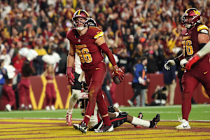 Zach Ertz Earned $750K in Contract Incentives on 3 Catches, TD in Commanders' OT Win