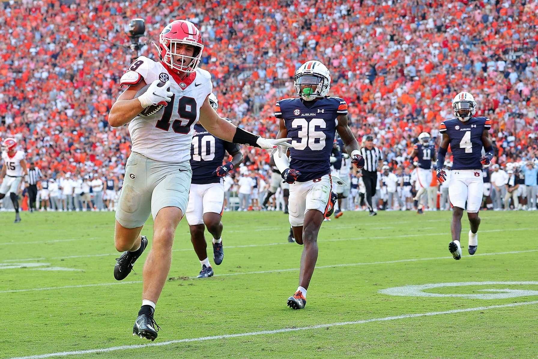 Vols run past South Carolina for first SEC win - VolReport