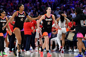 Lisa Leslie Says Caitlin Clark, Angel Reese Both Deserve WNBA ROY, Sparks Fan Debate