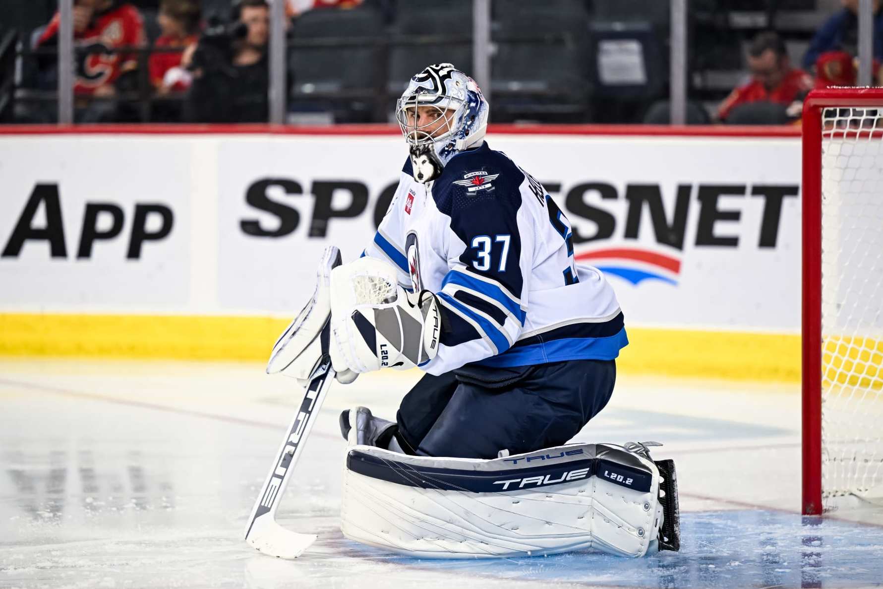 Scheifele, Hellebuyck each signs 7-year, $59.5 million contract with Jets
