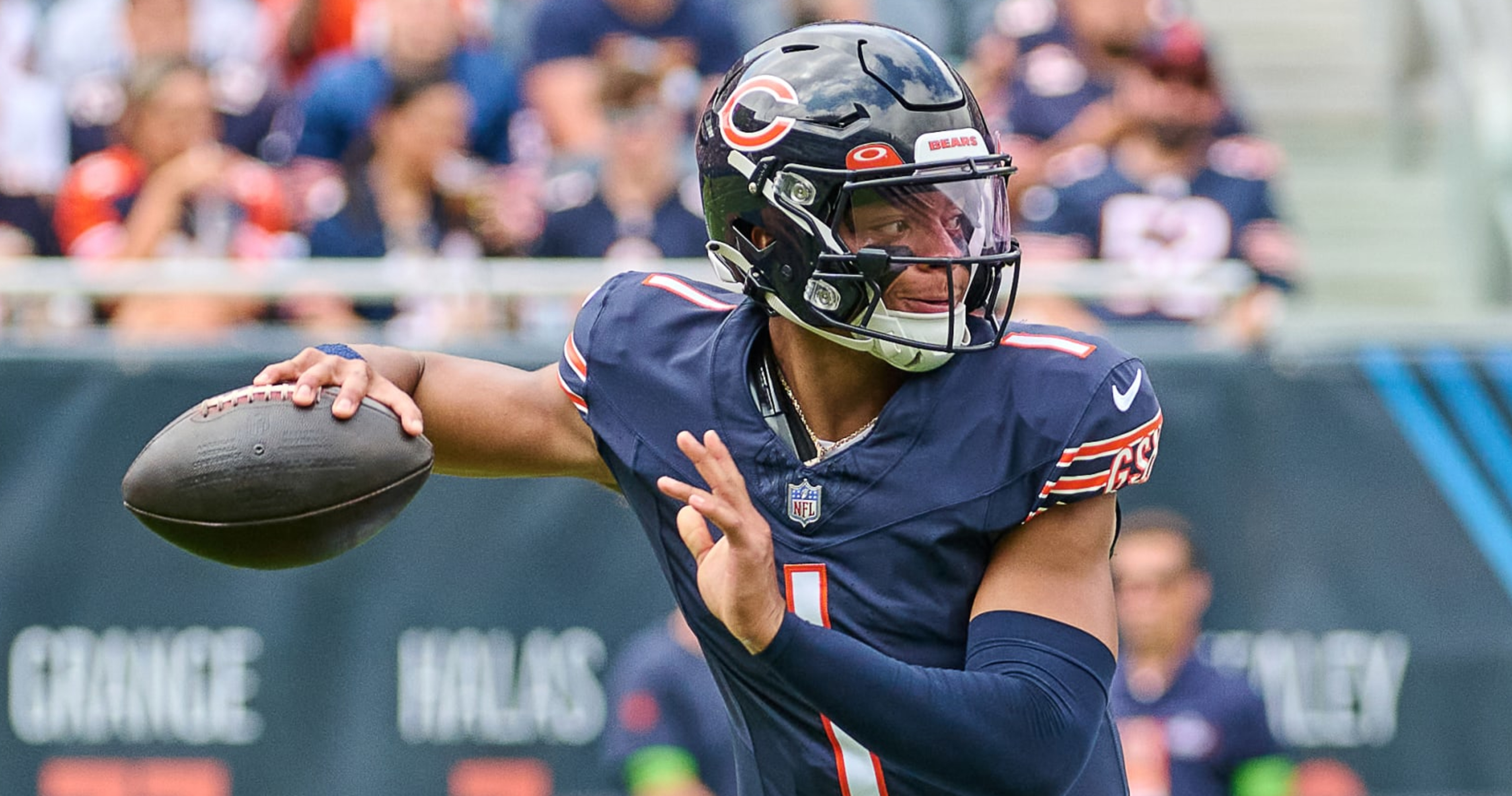 Bears' Justin Fields Signs Reebok Sponsorship Contract Ahead of 2023 News, Scores, Stats, and Rumors | Bleacher Report