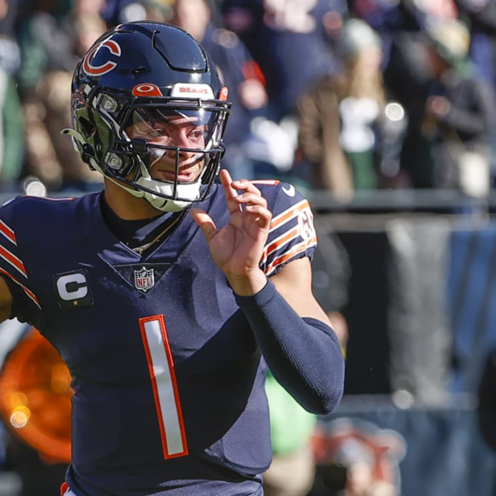 Bears trade No. 1 pick in 2023 NFL Draft to Panthers: Reports 