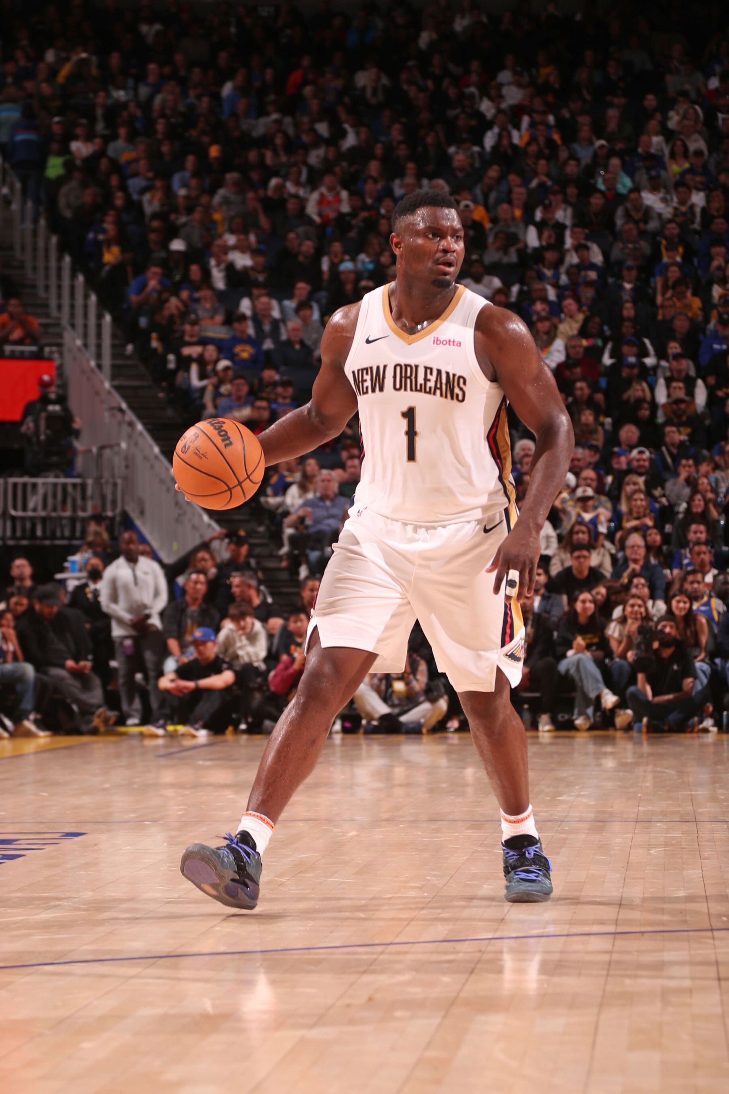 SAN FRANCISCO, CA - APRIL 12: Zion Williamson #1 of the New Orleans Pelicans dribbles the ball during the game against the Golden State Warriors on April 12, 2024 at Chase Center in San Francisco, California. NOTE TO USER: User expressly acknowledges and agrees that, by downloading and or using this photograph, user is consenting to the terms and conditions of Getty Images License Agreement. Mandatory Copyright Notice: Copyright 2024 NBAE (Photo by Jed Jacobsohn/NBAE via Getty Images) SAN FRANCISCO, CA - APRIL 12: Zion Williamson #1 of the New Orleans Pelicans dribbles the ball during the game against the Golden State Warriors on April 12, 2024 at Chase Center in San Francisco, California. NOTE TO USER: User expressly acknowledges and agrees that, by downloading and or using this photograph, user is consenting to the terms and conditions of Getty Images License Agreement. Mandatory Copyright Notice: Copyright 2024 NBAE (Photo by Jed Jacobsohn/NBAE via Getty Images)