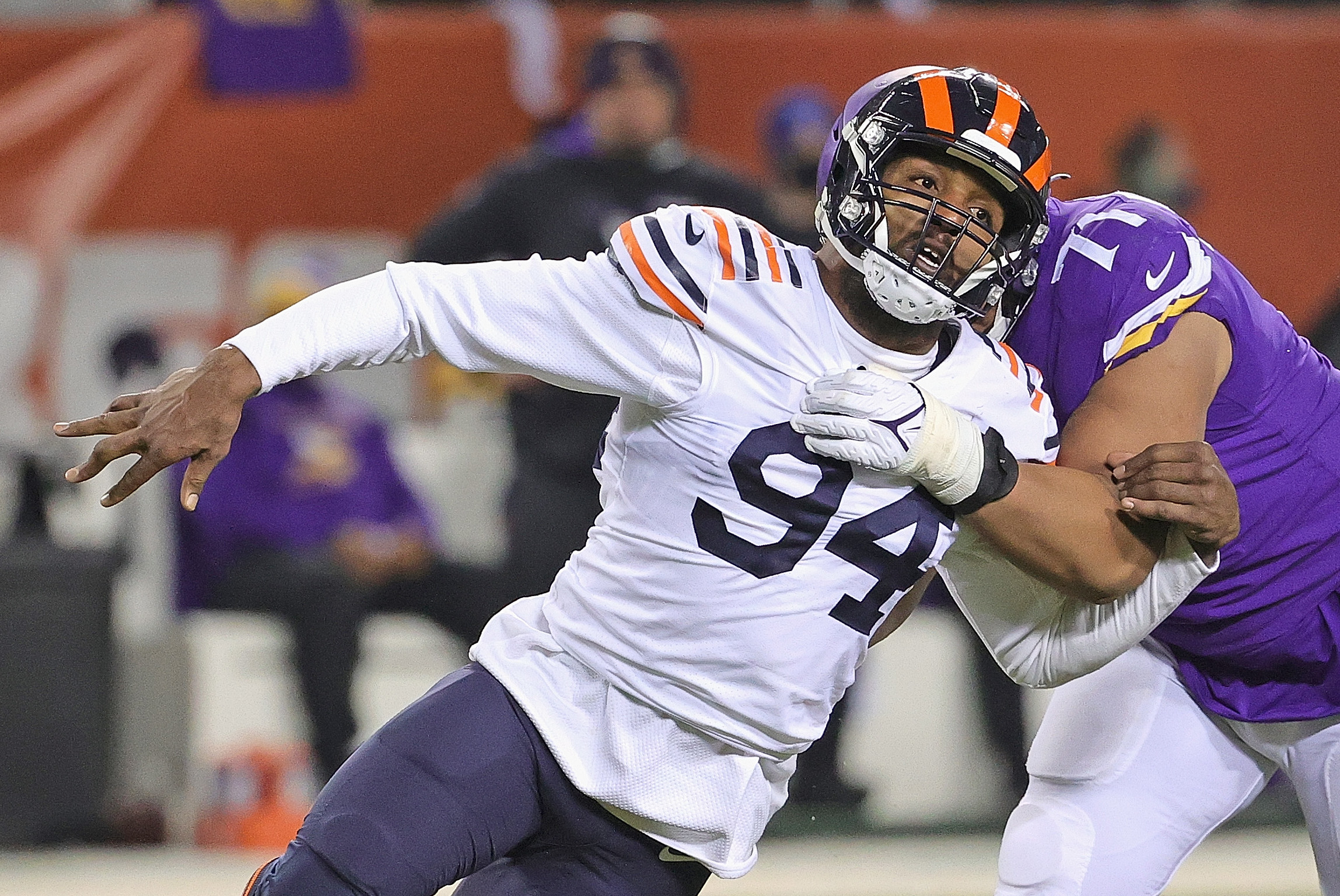 NFC outside linebacker Robert Quinn of the Chicago Bears (94) puts