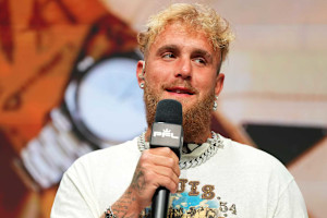 Jake Paul Offers Mike Tyson Extra $5M if He Can Go More Than 4 Rounds in Boxing Fight