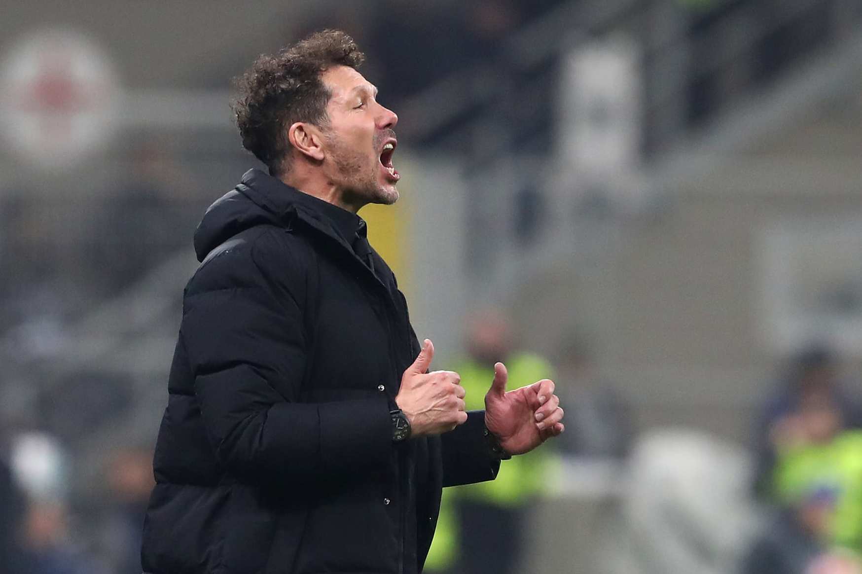 MILAN, ITALY - FEBRUARY 20: Diego Simeone, Head Coach of Atletico Madrid, reacts during the UEFA Champions League 2023/24 round of 16 first leg match between FC Internazionale and Atletico Madrid at Stadio Giuseppe Meazza on February 20, 2024 in Milan, Italy. (Photo by Marco Luzzani/Getty Images)