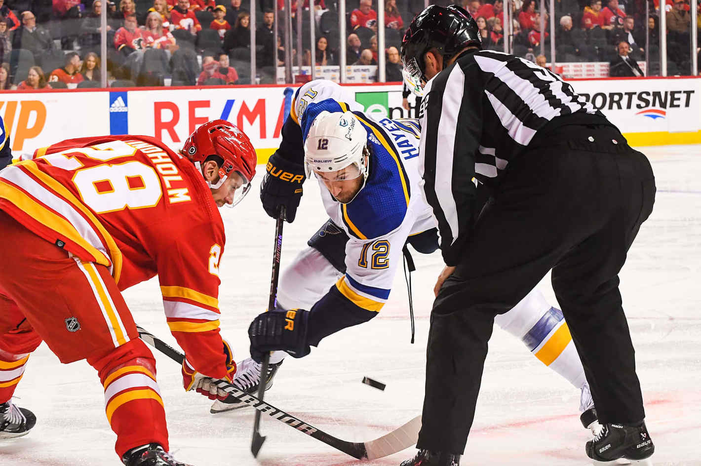 Could the Rangers trade for either Elias Lindholm or reunite with Kevin Hayes?