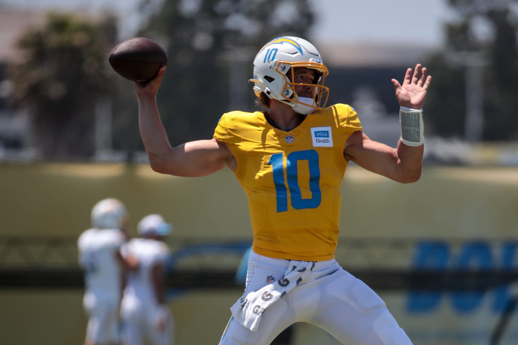 EL SEGUNDO, CA - JULY 30: Los Angeles Chargers quarterback Justin Herbert (10) during Los Angeles Chargers Training Camp on July 30, 2024 at The Bolt in El Segundo, CA. (Photo by Jevone Moore/Icon Sportswire via Getty Images)