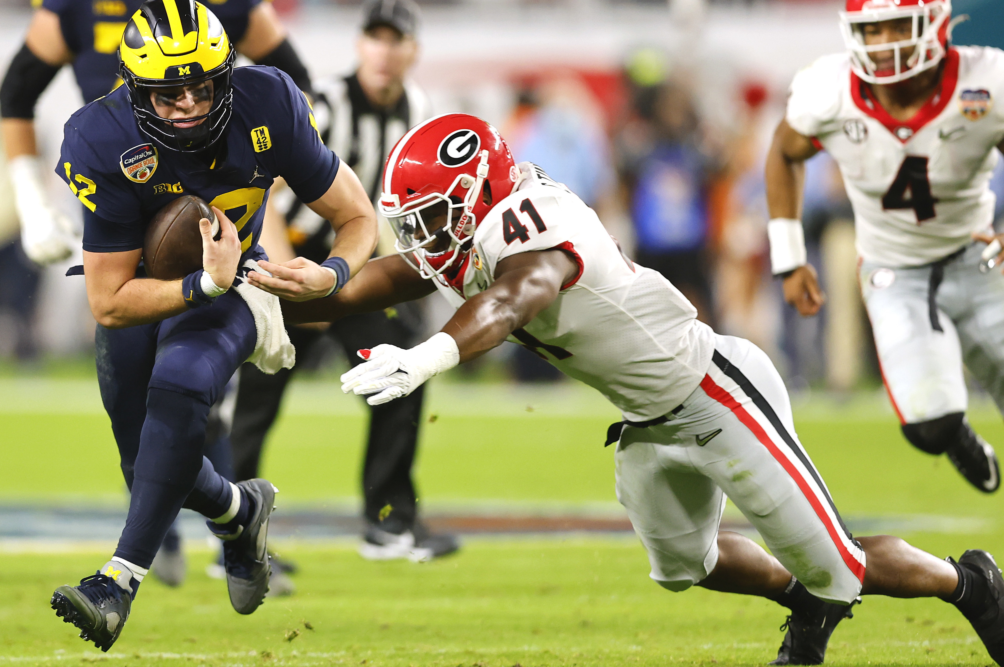 LB Channing Tindall (Georgia) Runs a 4.47 40-Yard Dash at the 2022