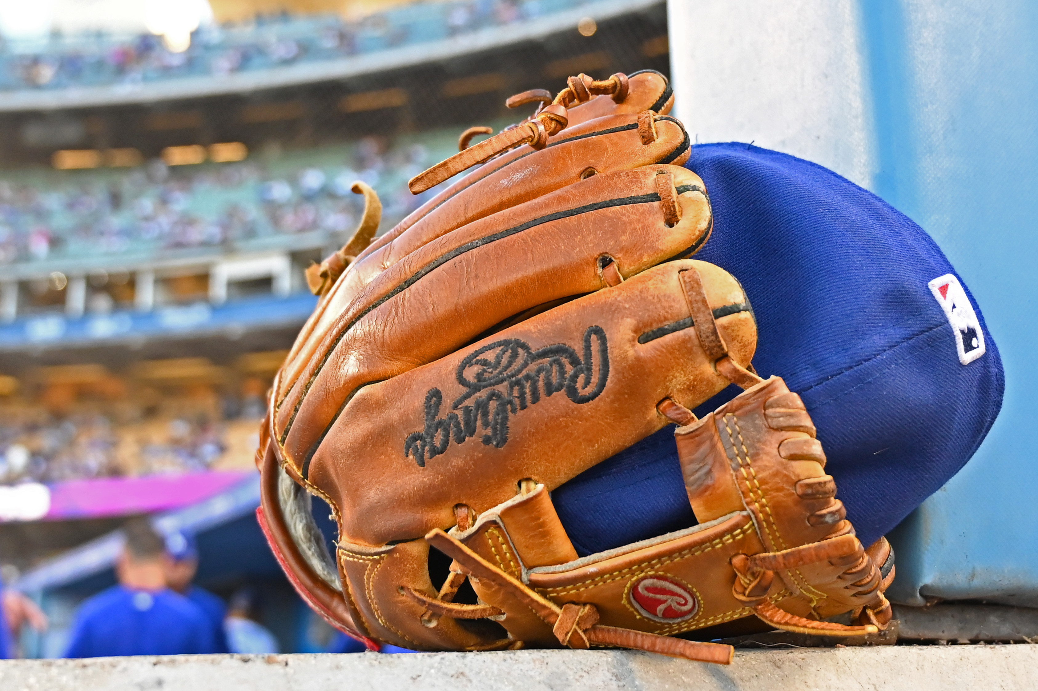 A detailed view of the custom Rawlings baseball glove worn by News Photo  - Getty Images