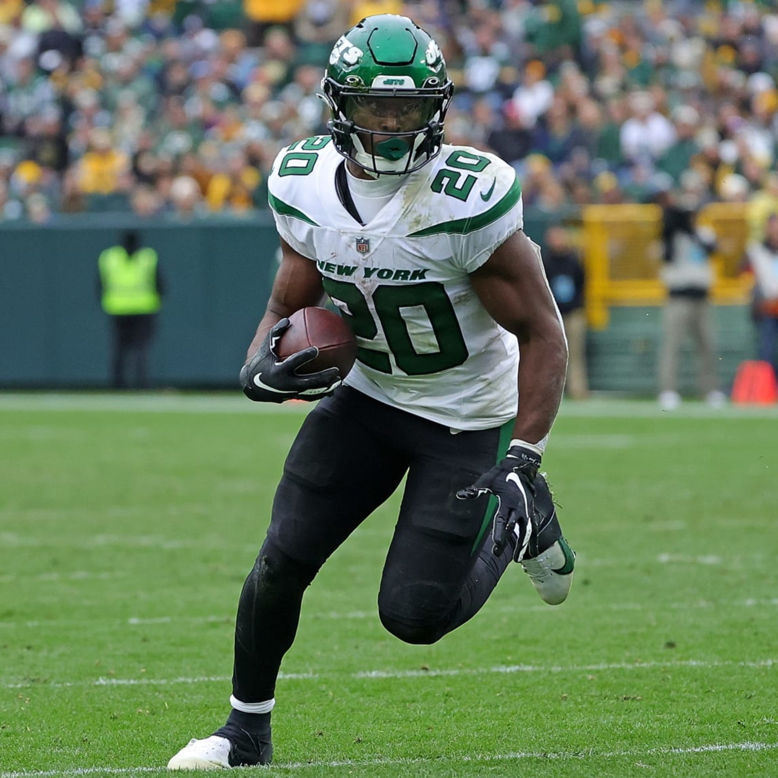 Breece Hall, New York Jets, RB - Fantasy Football News, Stats 