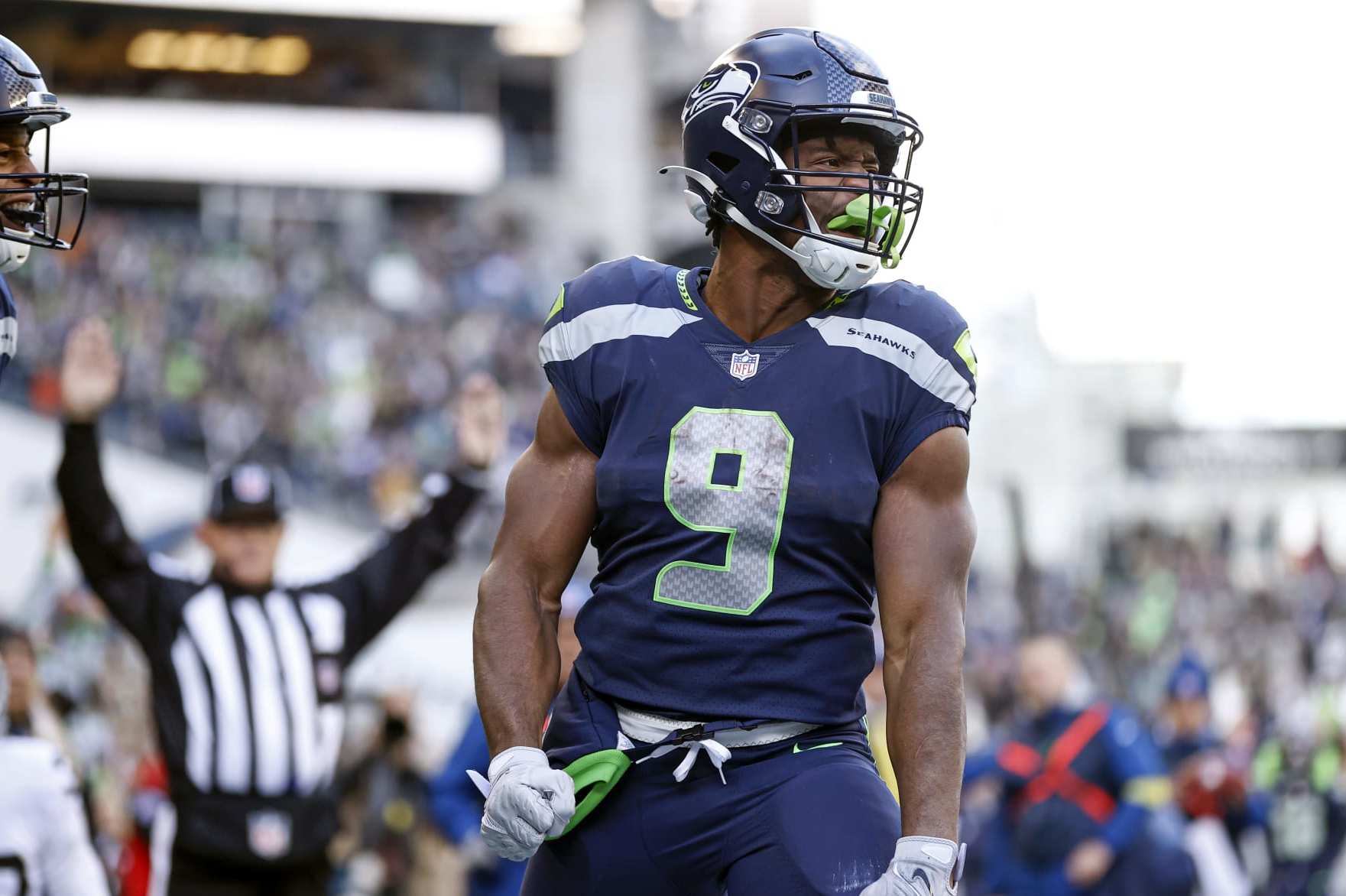 Kenneth Walker III off to fast start as Seahawks' RB1 - ESPN - Seattle  Seahawks Blog- ESPN