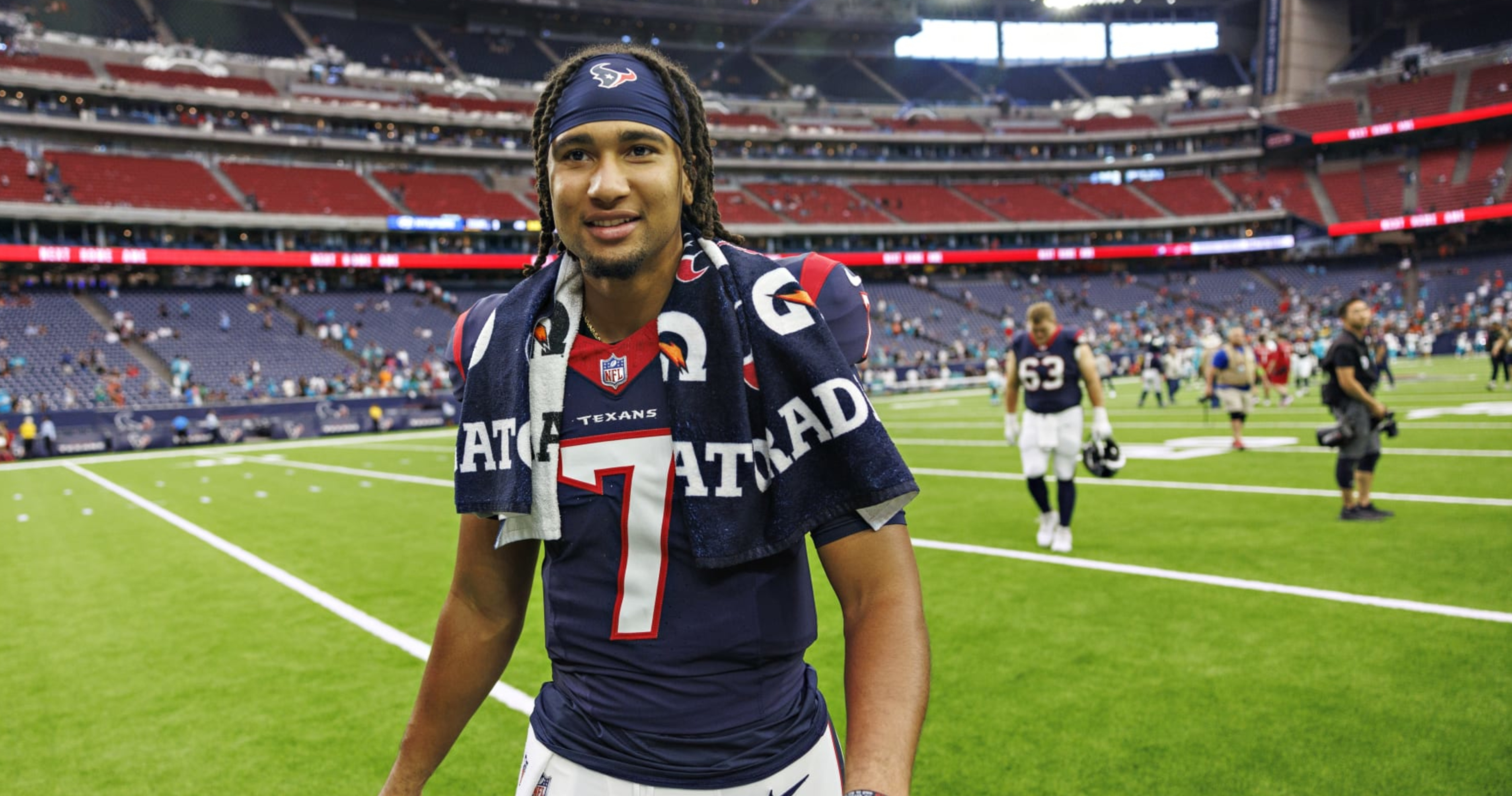 QB C.J. Stroud shaky in preseason debut as Texas beat Patriots 20