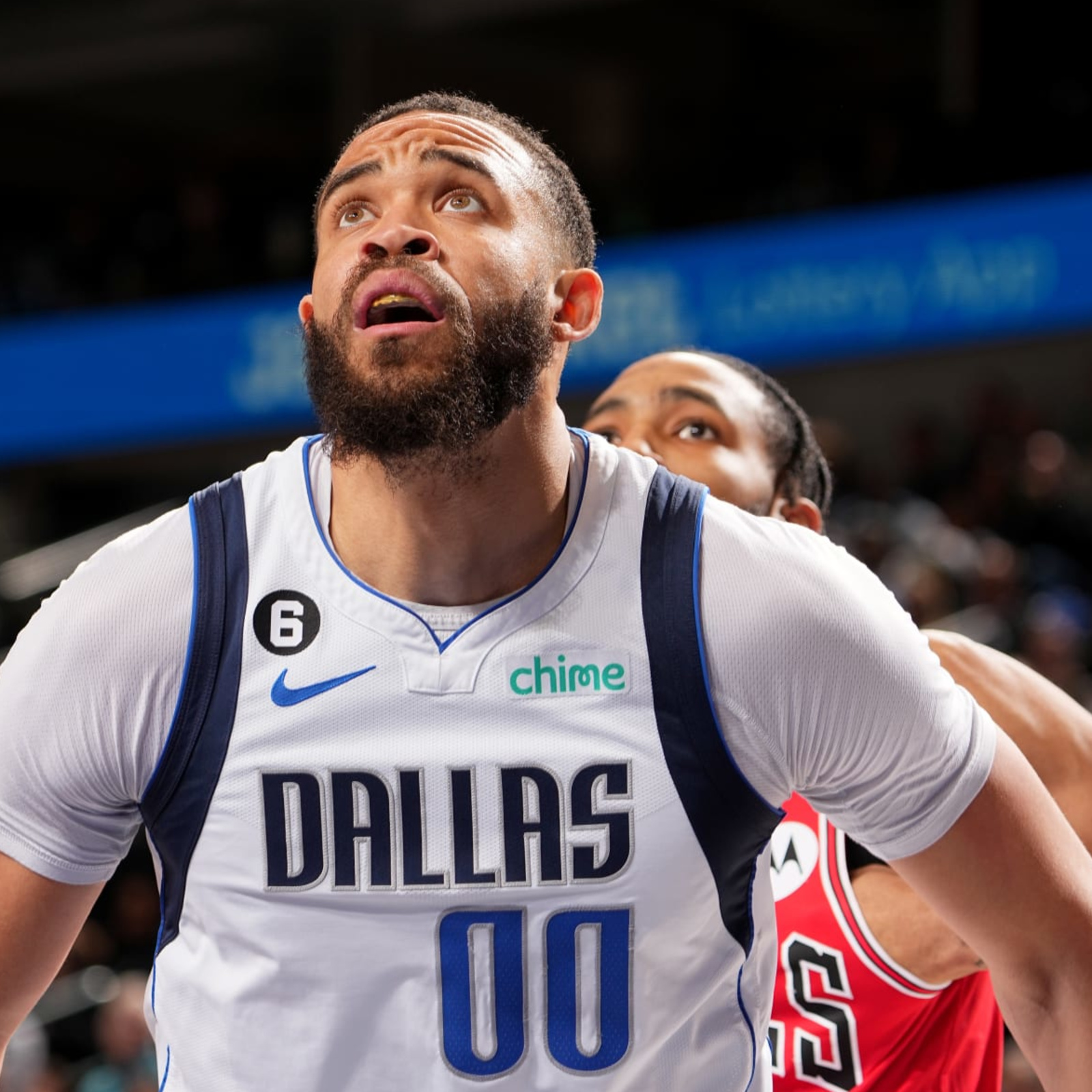 Should Dallas Mavericks keep or trade their first round pick in