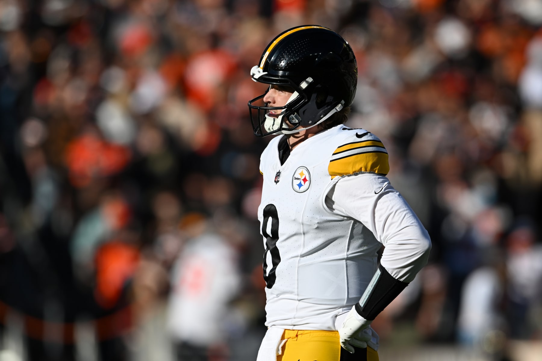 Steelers Insider Kenny Pickett's Tenure 'All but over' After Russell