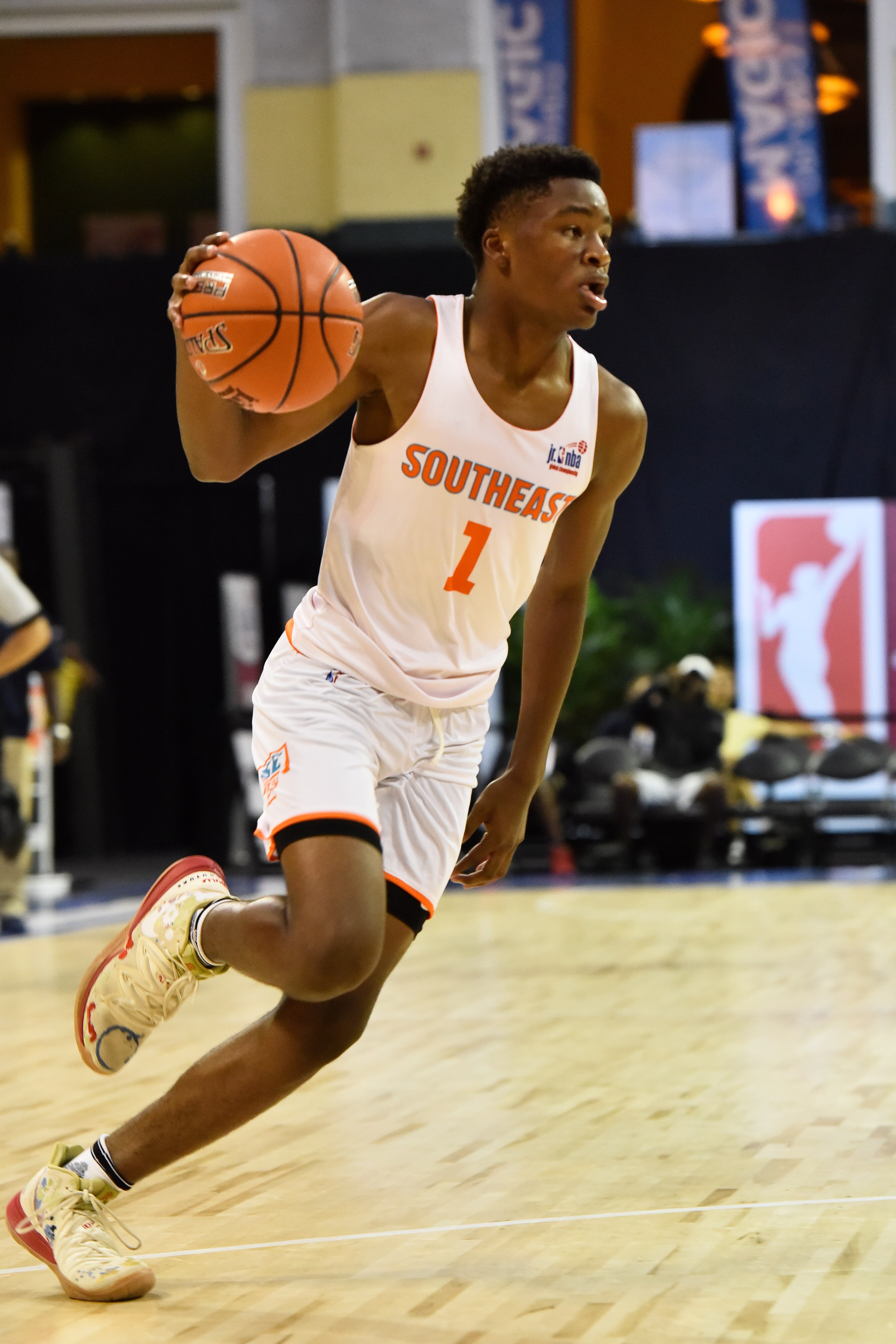 5-Star PG Isaiah Collier Commits to USC over UCLA, Michigan, Cincinnati