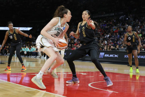 Video: Angel Reese, Breanna Stewart, More React to Candace Parker's WNBA Retirement