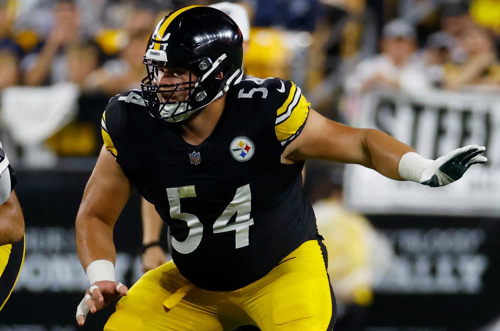 PITTSBURGH, PA - OCTOBER 06: Zach Frazier #54 of the Pittsburgh Steelers in action against the Dallas Cowboys during the game on October 6, 2024 at Acrisure Stadium in Pittsburgh, Pennsylvania. (Photo by Justin K. Aller/Getty Images)