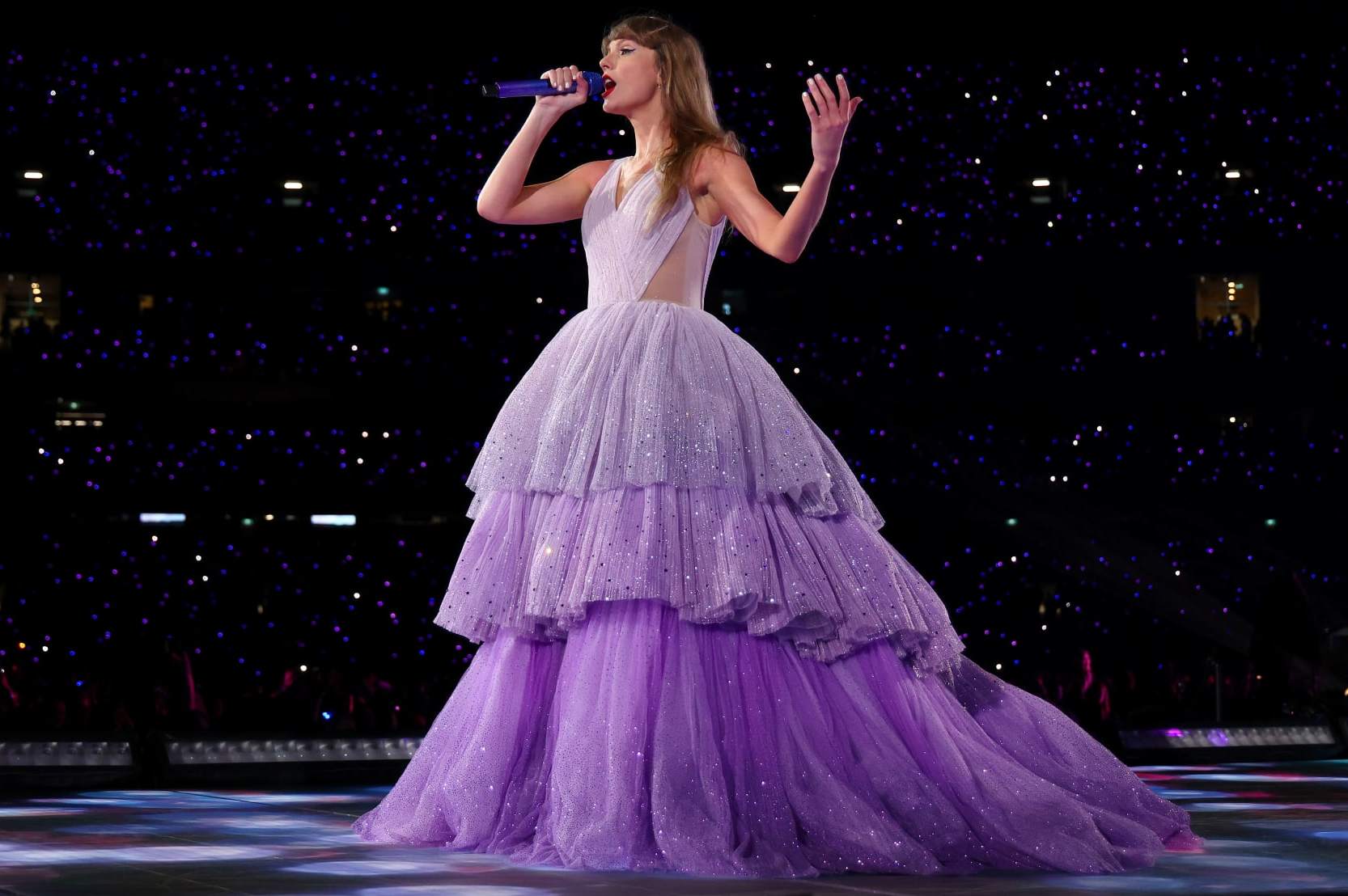 MELBOURNE, AUSTRALIA - FEBRUARY 16: EDITORIAL USE ONLY. NO BOOK COVERS Taylor Swift performs at Melbourne Cricket Ground on February 16, 2024 in Melbourne, Australia. (Photo by Graham Denholm/TAS24/Getty Images for TAS Rights Management)