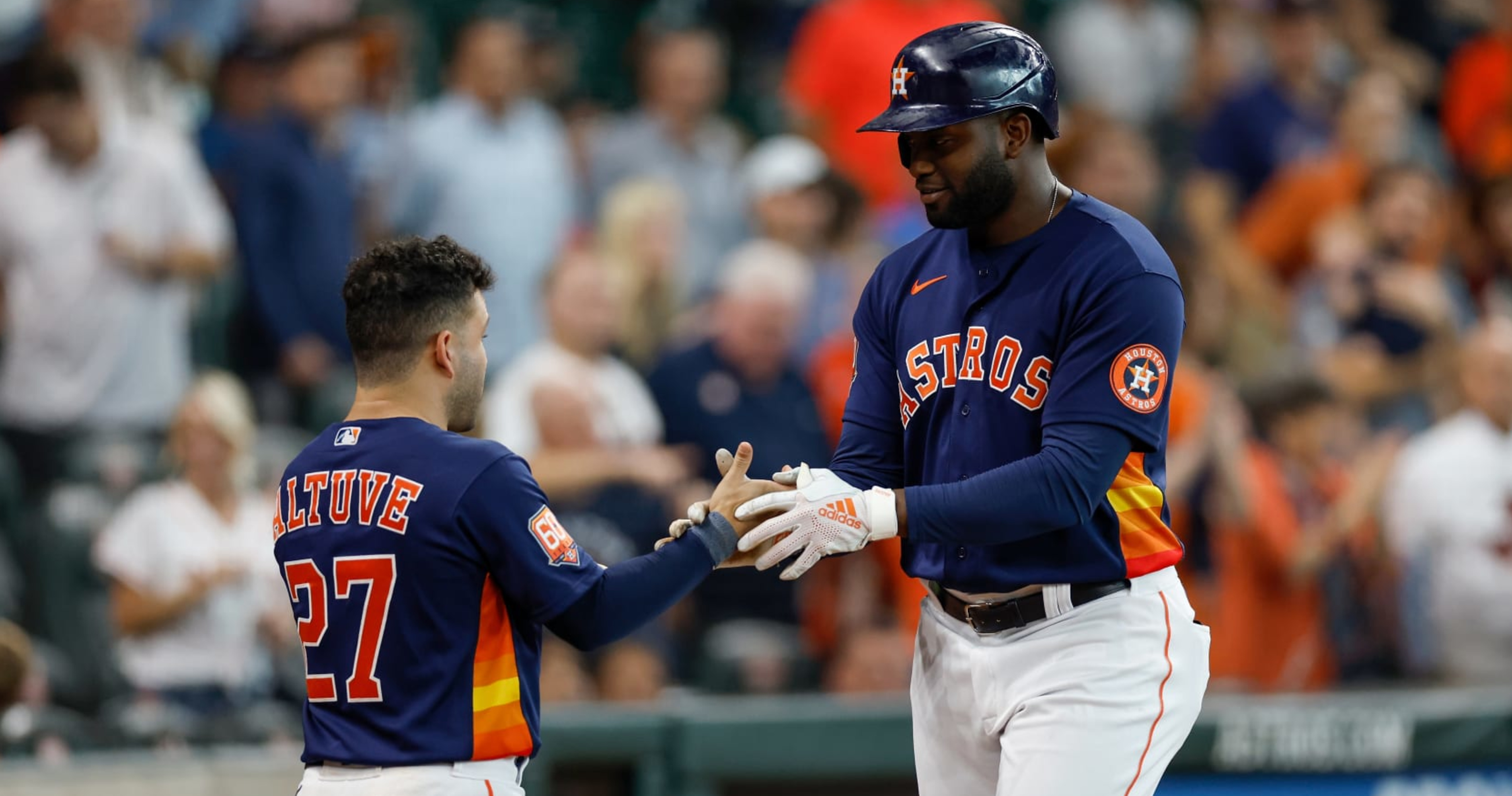 Jose Altuve placed on injured list by Astros with left oblique