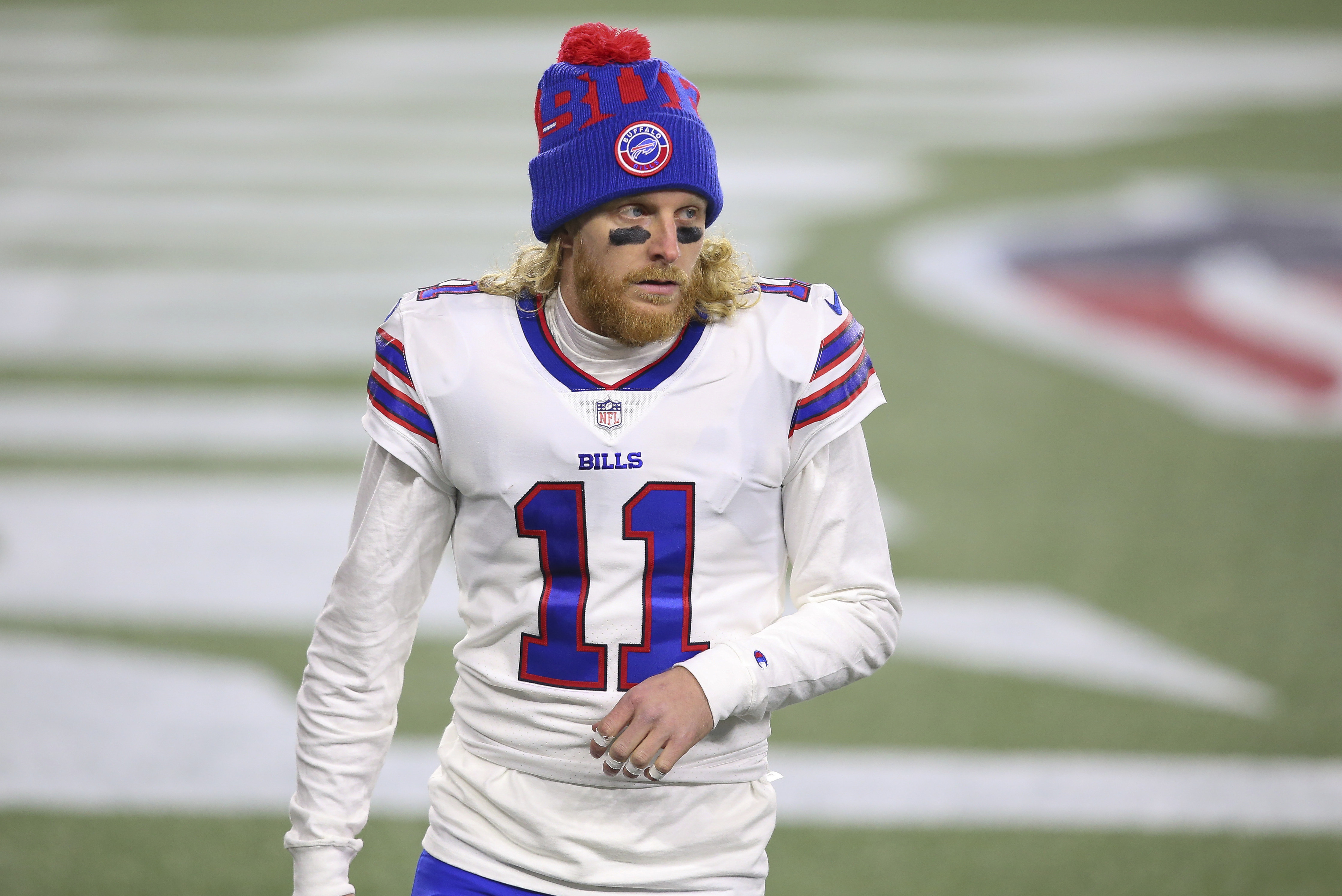 Bills' Cole Beasley, a vaccine critic, in COVID-19 re-entry protocol