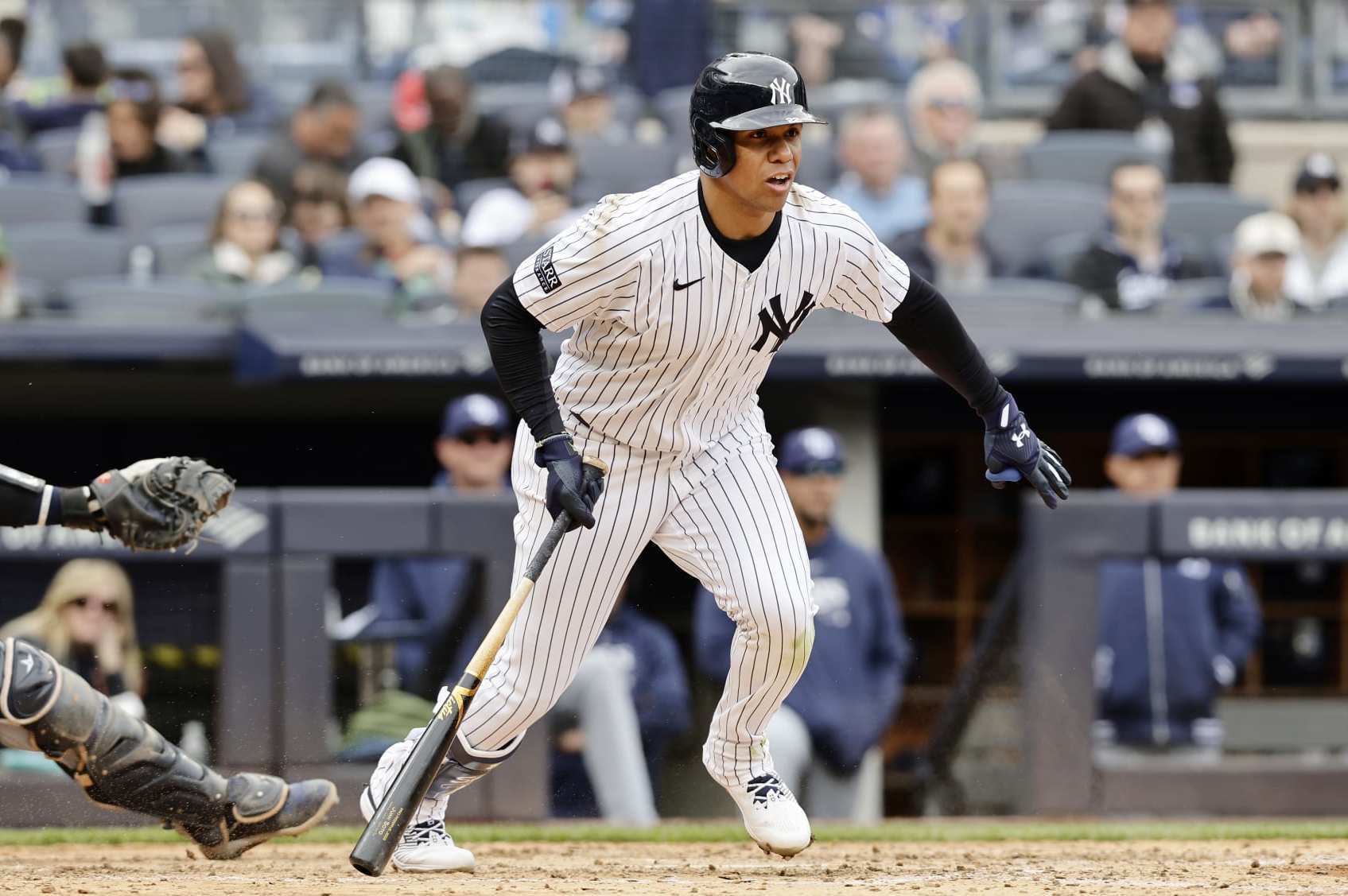 NEW YORK, NEW YORK - APRIL 21: Juan Soto #22 of the New York Yankees in action against the Tampa Bay Rays at Yankee Stadium on April 21, 2024 in New York City. The Yankees defeated the Rays 5-4. (Photo by Jim McIsaac/Getty Images)