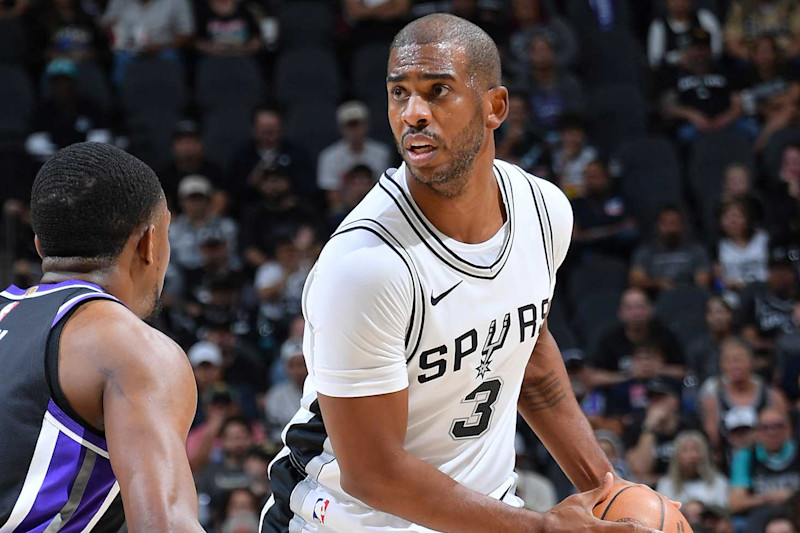 SAN ANTONIO, TX - NOVEMBER 11: Chris Paul #3 of the San Antonio Spurs handles the ball during the game against the Sacramento Kings during a regular season game on November 11, 2024 at the Frost Bank Center in San Antonio, Texas. NOTE TO USER: User expressly acknowledges and agrees that, by downloading and or using this photograph, user is consenting to the terms and conditions of the Getty Images License Agreement. Mandatory Copyright Notice: Copyright 2024 NBAE (Photos by Michael Gonzales/NBAE via Getty Images)