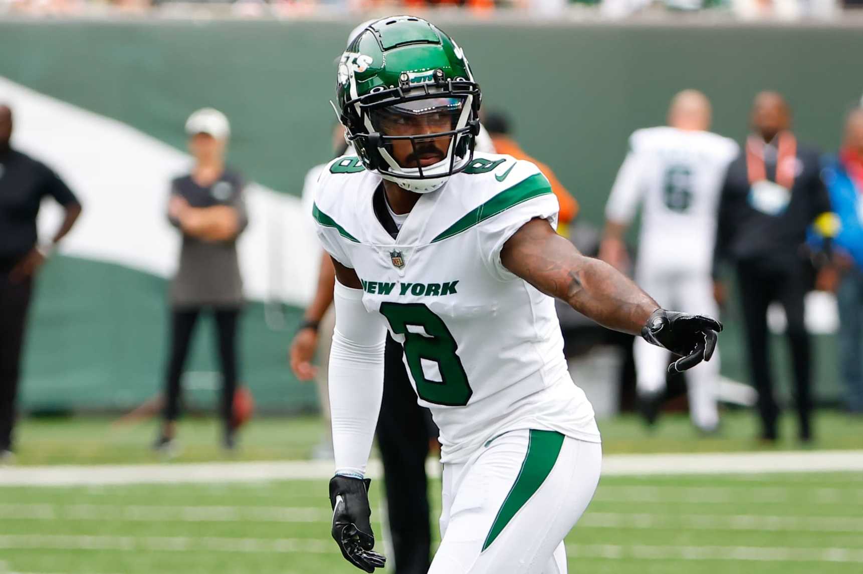 Jets' Elijah Moore: 'I Don't Understand' Lack of Targets in Win Over