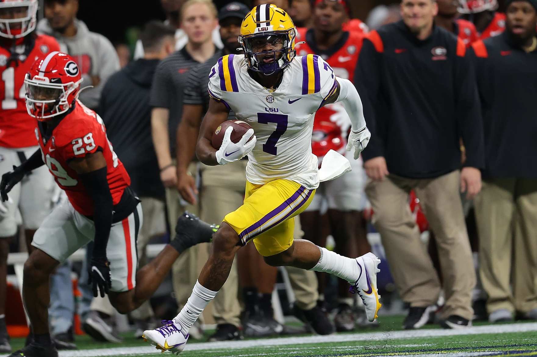 What dictates a fast start for LSU football in 2022?