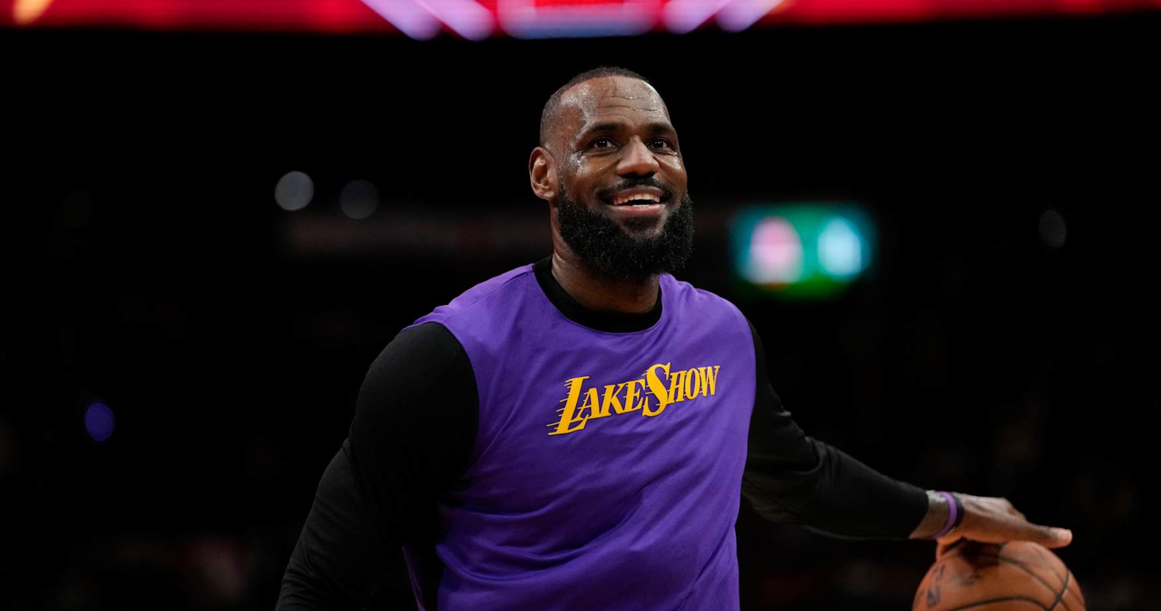 LeBron James: Easier for NBA Player to Try NFL Career amid Debate on Changing Sports