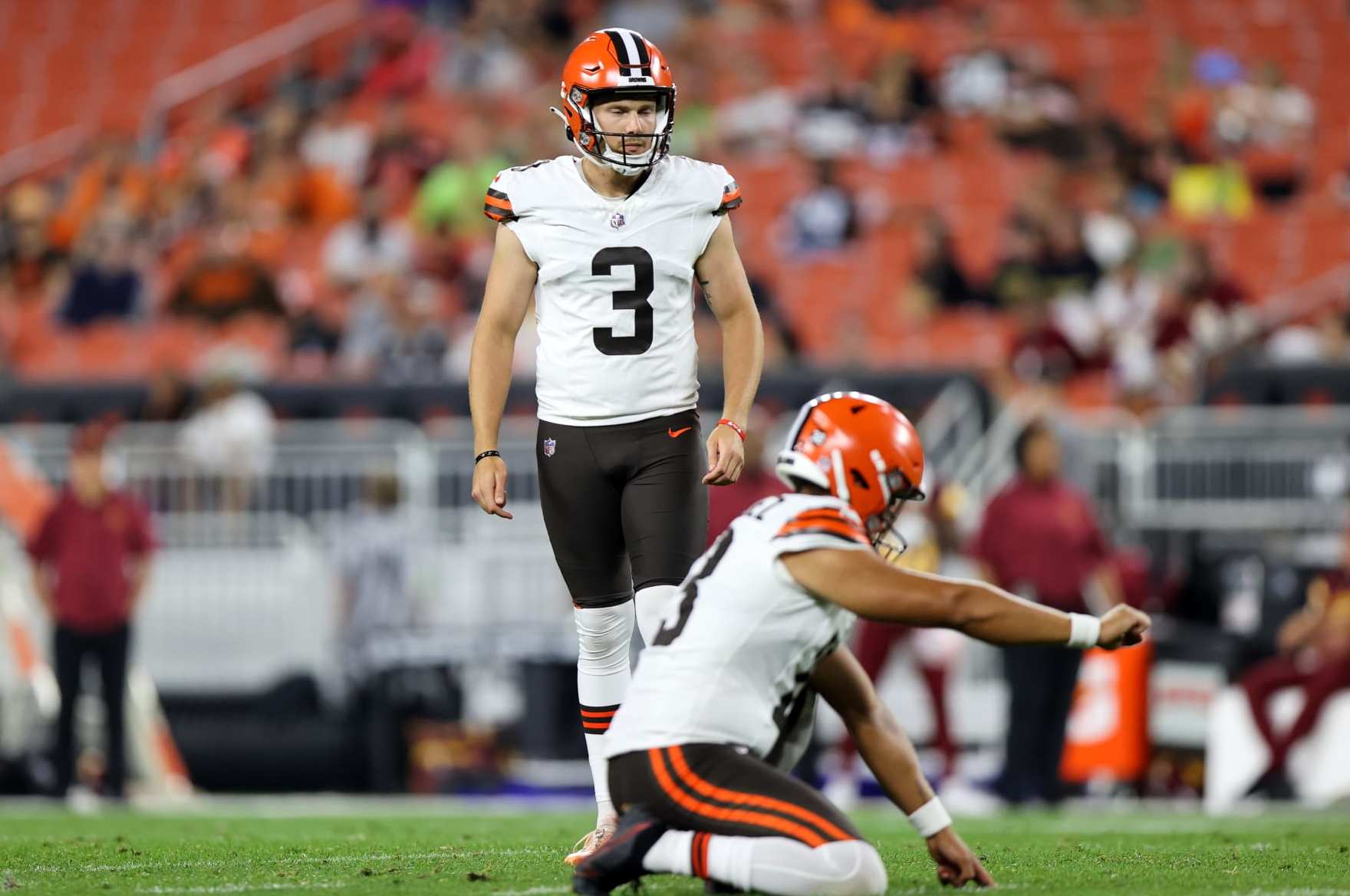 Cade York Cleveland Browns Unsigned Prepares for A Field Goal Photograph