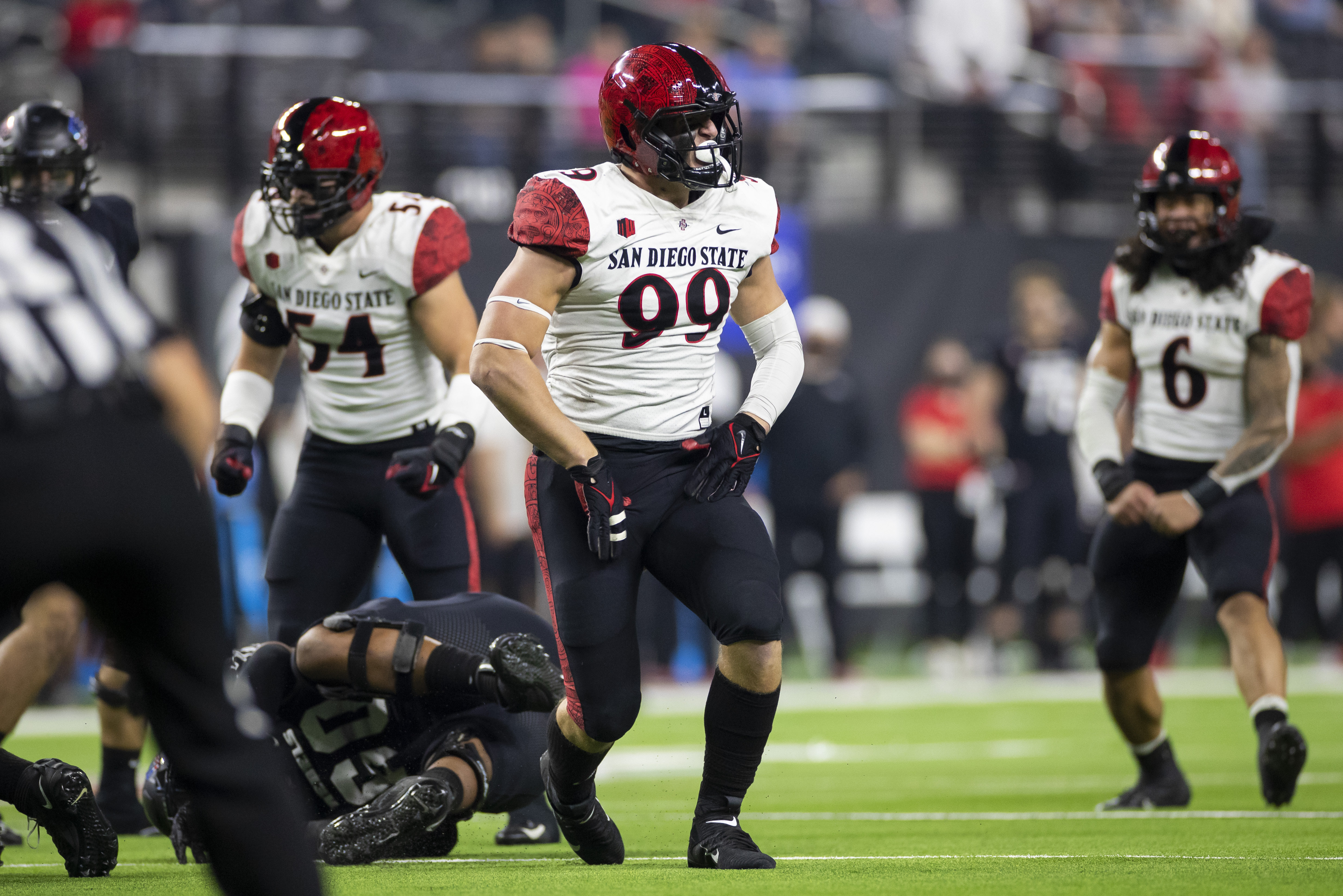 San Diego State EDGE Cameron Thomas Highlights