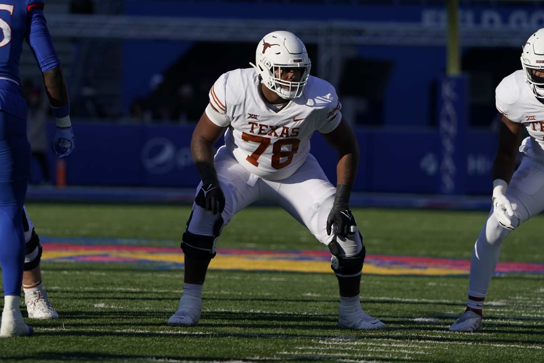 Top 10 returning edge defenders in college football for the 2023 season, College Football