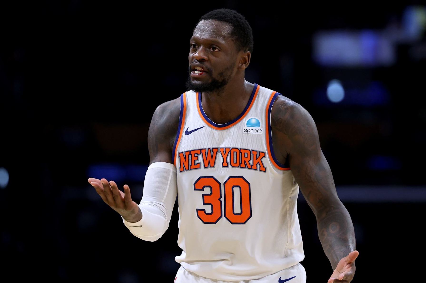 LOS ANGELES, CALIFORNIA - DECEMBER 18: Julius Randle #30 of the New York Knicks argues for a foul during a 114-109 win over the Los Angeles Lakers at Crypto.com Arena on December 18, 2023 in Los Angeles, California. NOTE TO USER: User expressly acknowledges and agrees that, by downloading and or using this photograph, User is consenting to the terms and conditions of the Getty Images License Agreement. (Photo by Harry How/Getty Images)