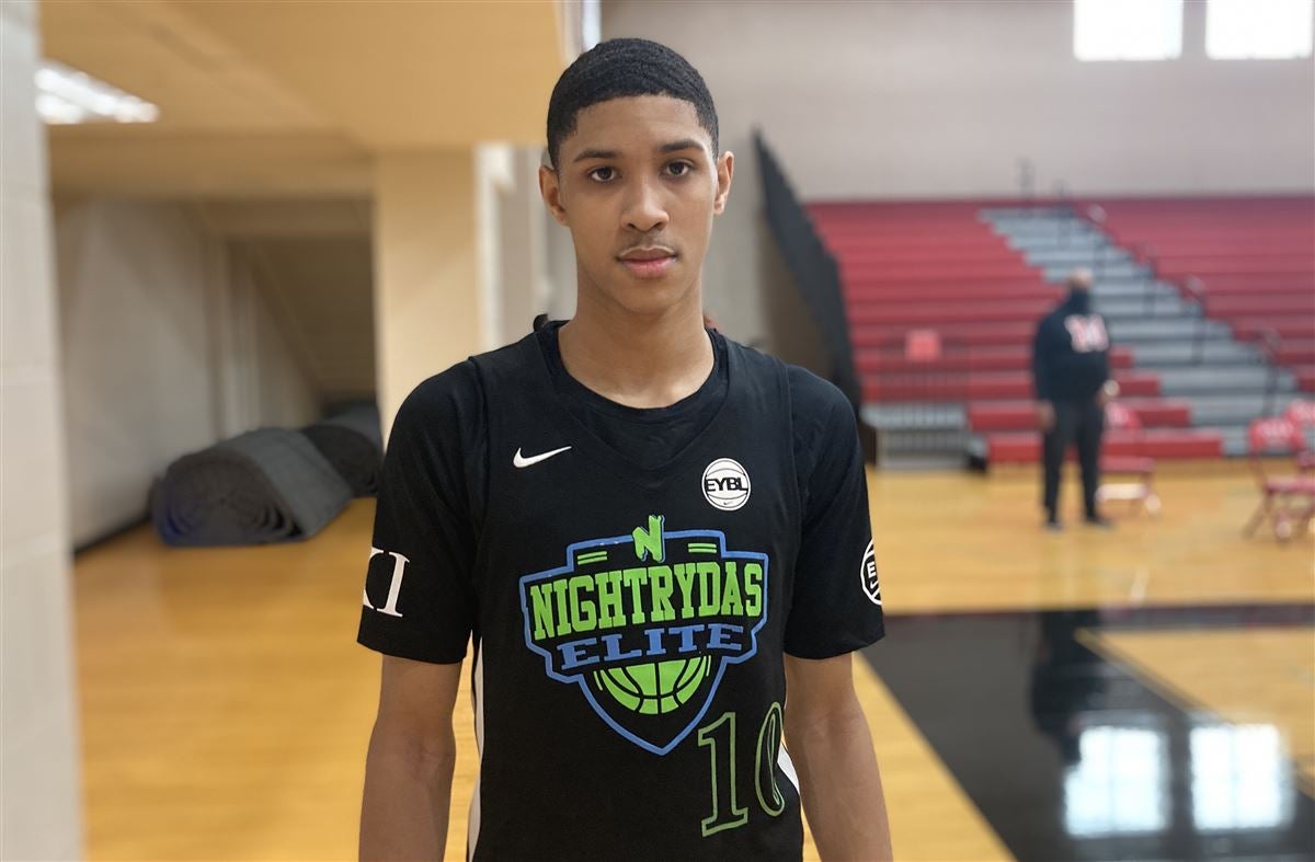 5-Star Wing Jahki Howard to Transfer to Kanye West-Backed Donda Academy
