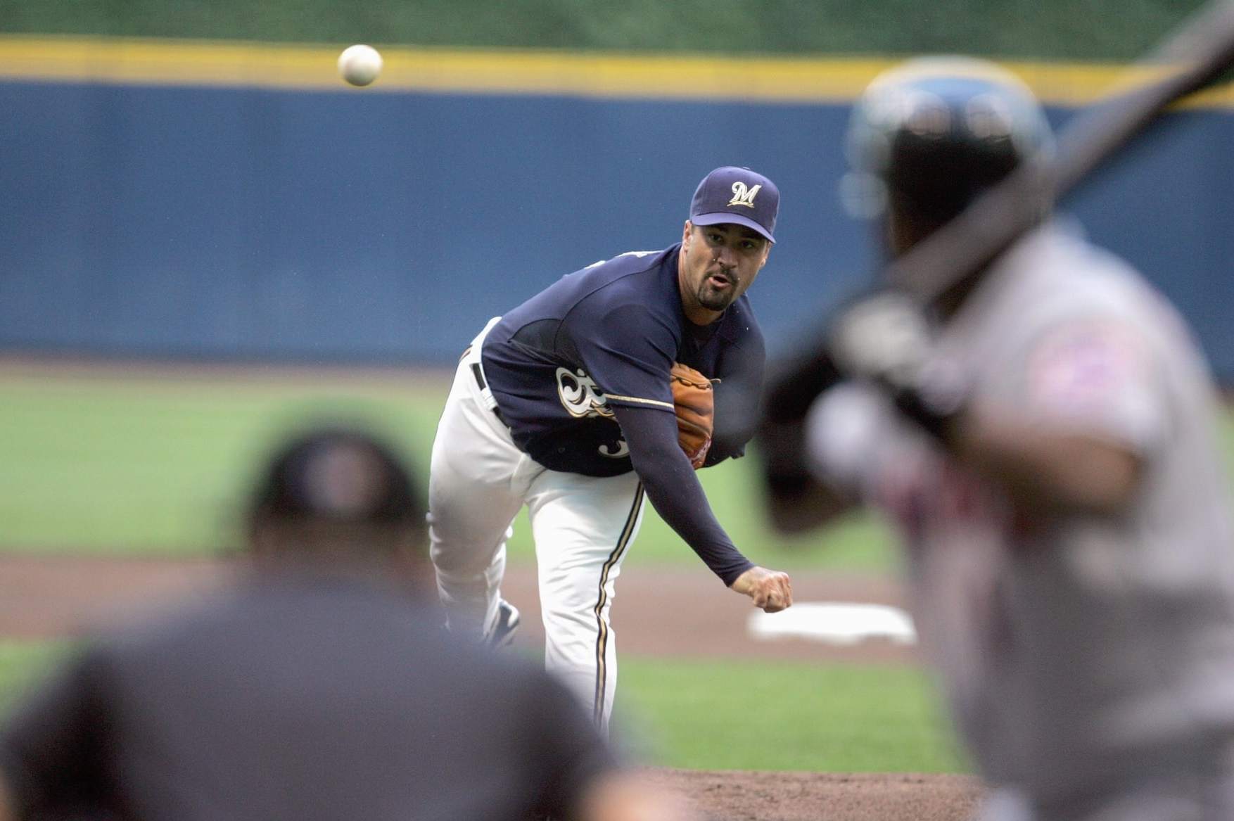 MILWAUKEE - JULY 31: Jeff Suppan #37 of the Milwaukee Brewers delivers the ball against the New York Mets on July 31, 2007 at Miller Park in Milwaukee, Wisconsin. (Photo by Jonathan Daniel/Getty Images)