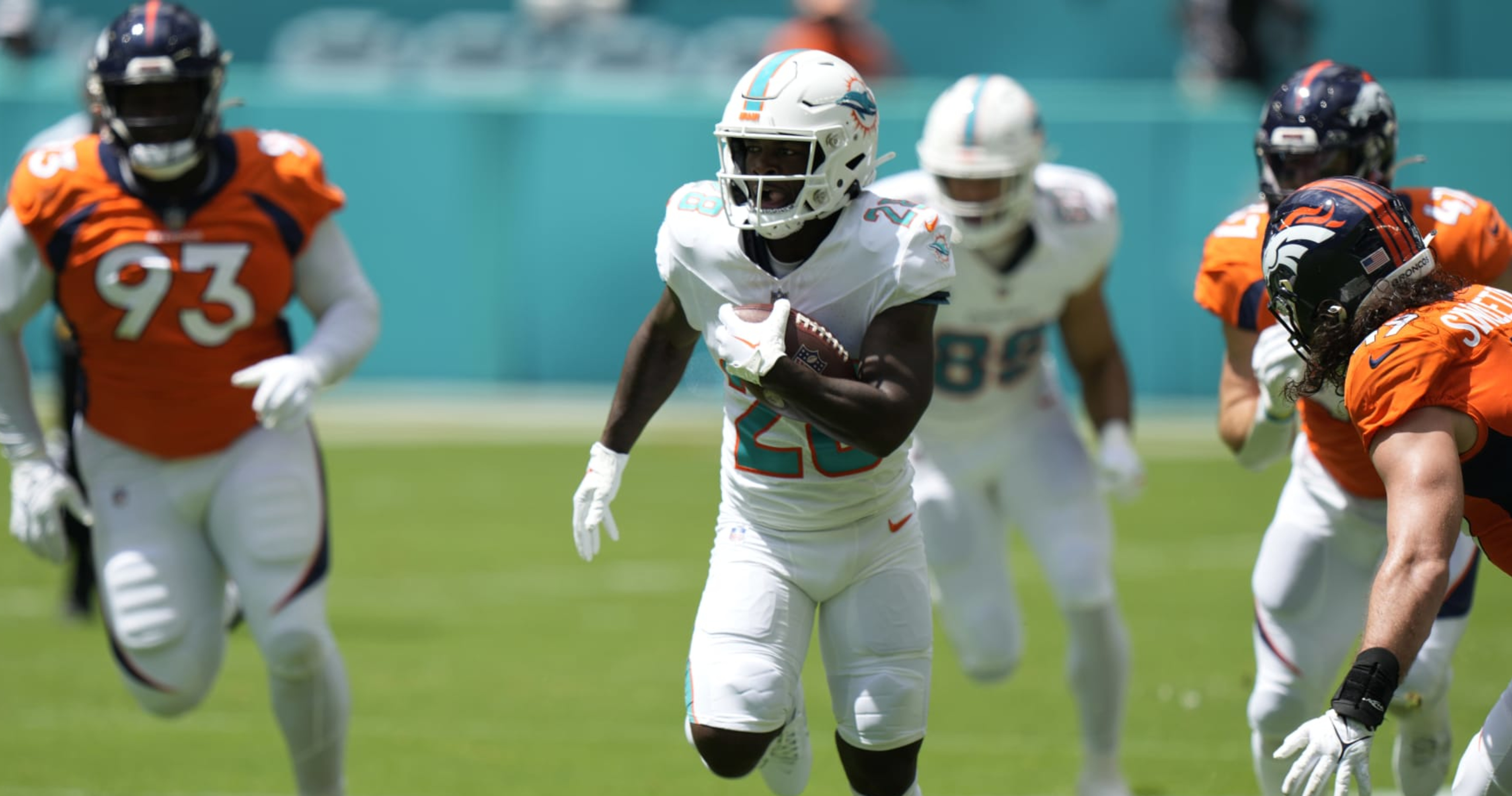 De'Von Achane, Raheem Mostert's Dolphins Fantasy Outlook After TD Scores  vs. Broncos, News, Scores, Highlights, Stats, and Rumors