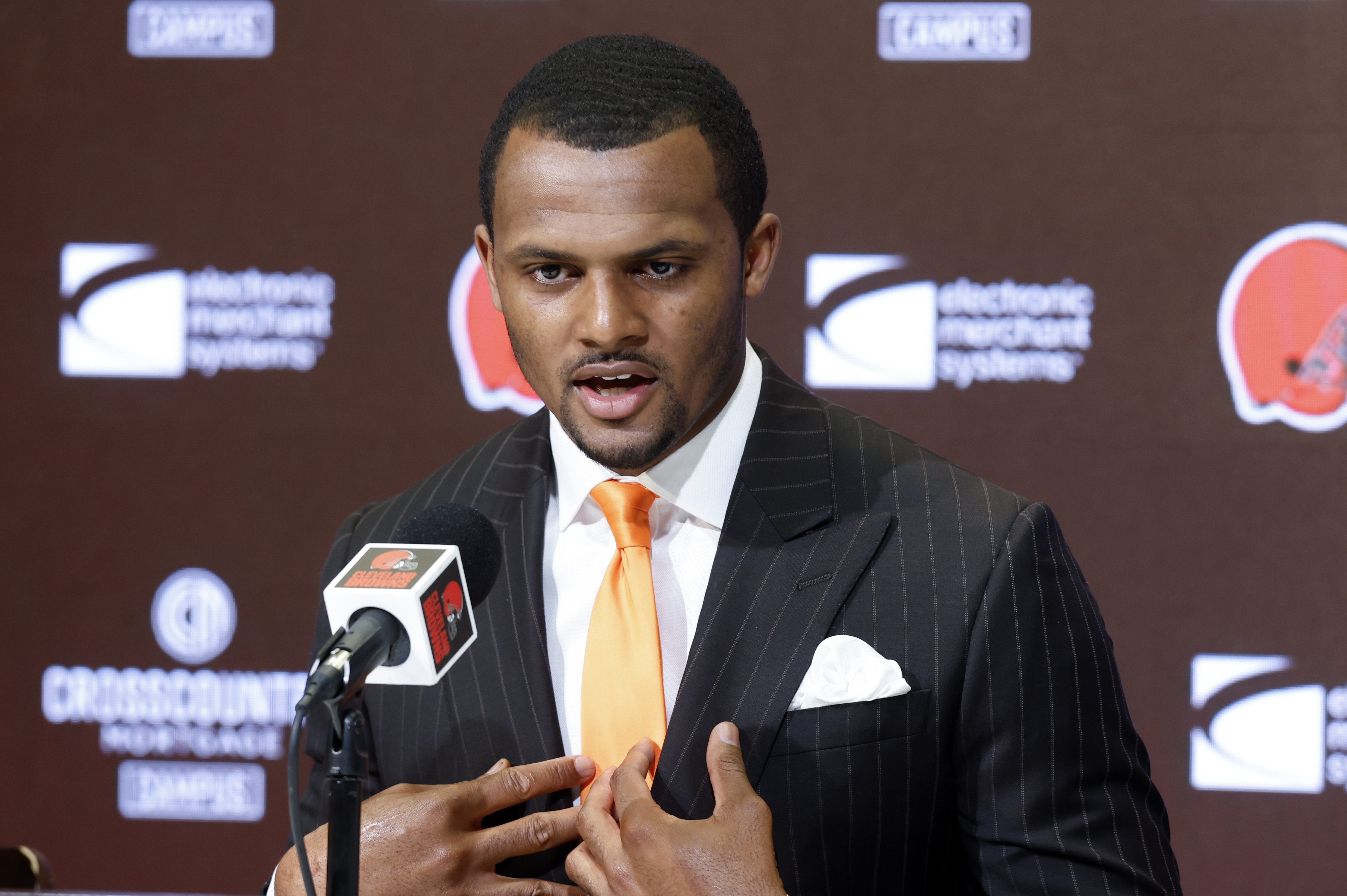 Report: Deshaun Watson Used Facilities, NDAs Provided by Texans for Massage  Sessions, News, Scores, Highlights, Stats, and Rumors