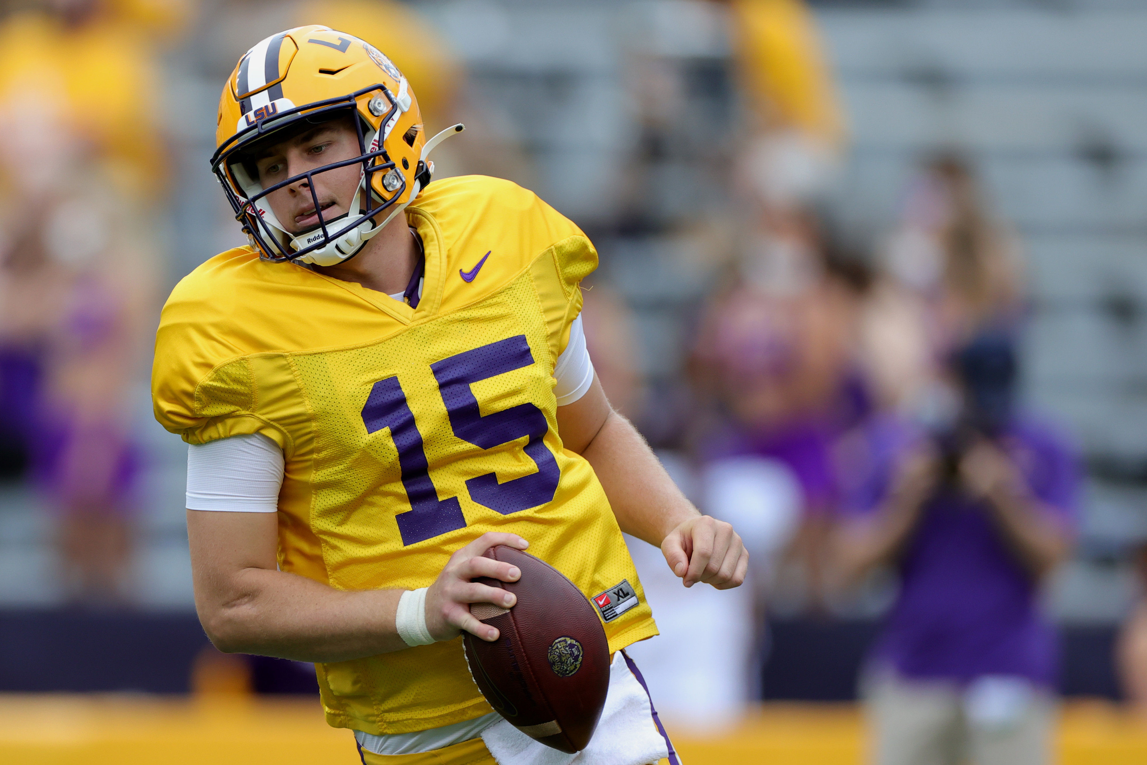 Ohio State transfer Joe Burrow to start for LSU over Myles Brennan